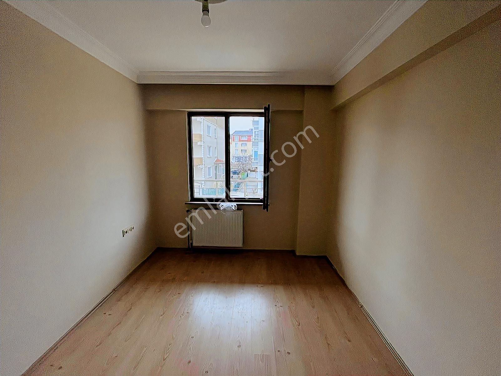 Tuğra'dan Çobançeşme'de Kiralık Geniş Balkonlu 2+1 Daire - Görsel 24