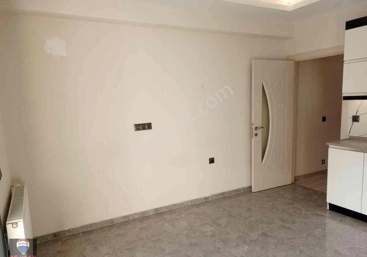 Izmır Çığlı Güzeltepe 3+1 150 M2 Ebeveyn Banyolu Genış Kıralık Daıre - Görsel 7