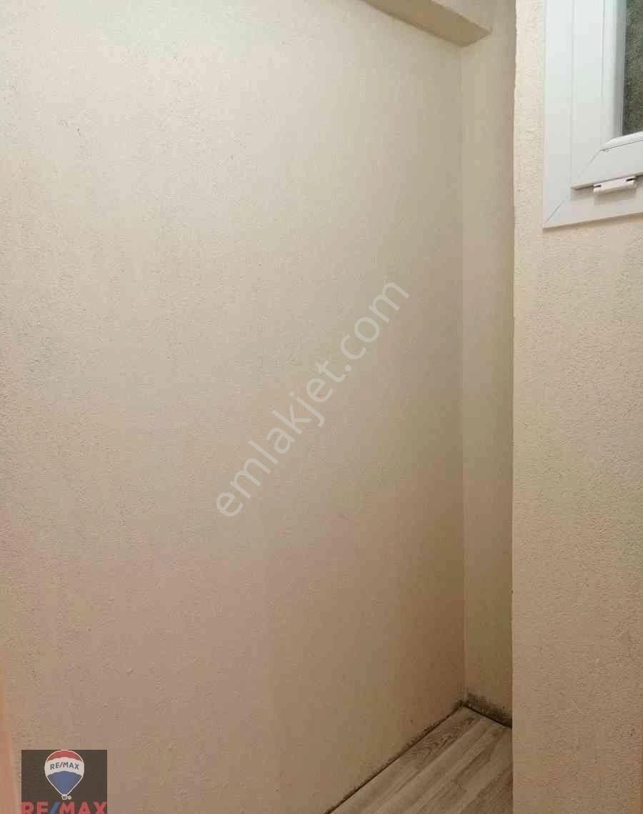 Izmır Çığlı Güzeltepe 3+1 150 M2 Ebeveyn Banyolu Genış Kıralık Daıre - Görsel 18