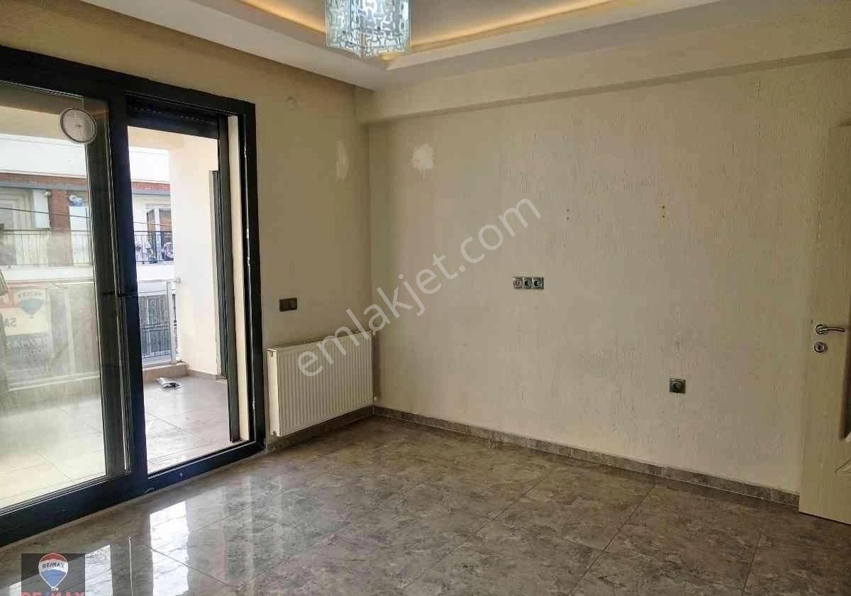 Izmır Çığlı Güzeltepe 3+1 150 M2 Ebeveyn Banyolu Genış Kıralık Daıre - Görsel 3
