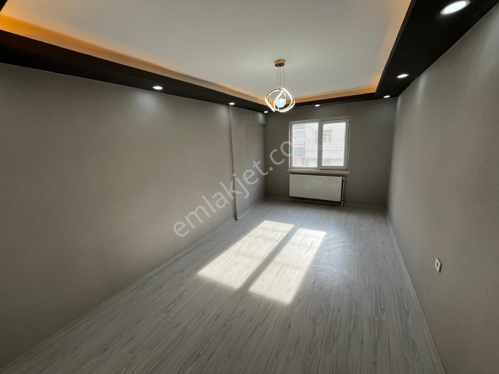 Mç Emlaktan Plevne Mahallesin'de 3+1 Satılık Daire