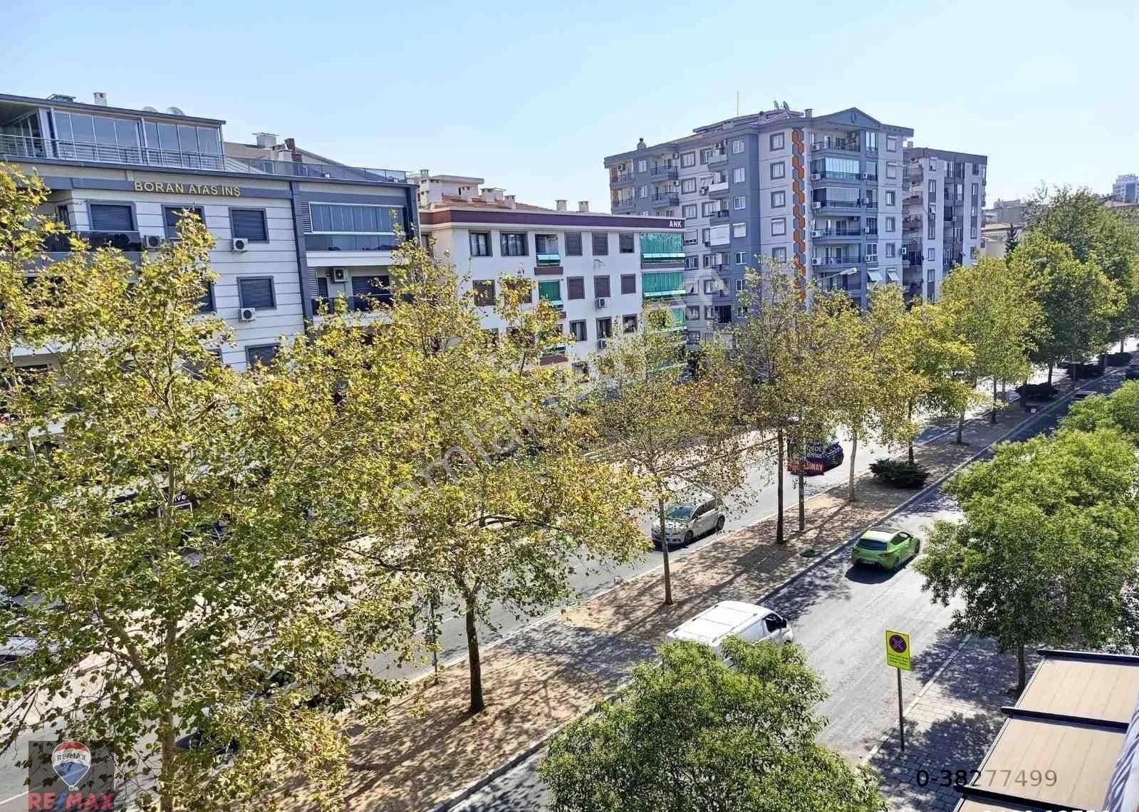 İzmır Karşıyaka Ordu Bulvarın'da Satılık 6+1 Dublex Daıre