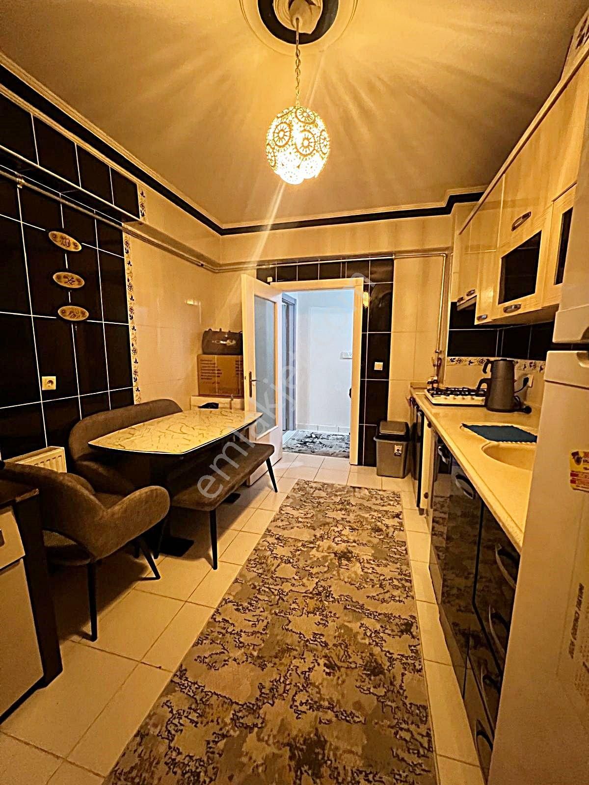 Keçiören Ataparkta Orta Katta Cad Yakın Asansörlü Daire - Görsel 4