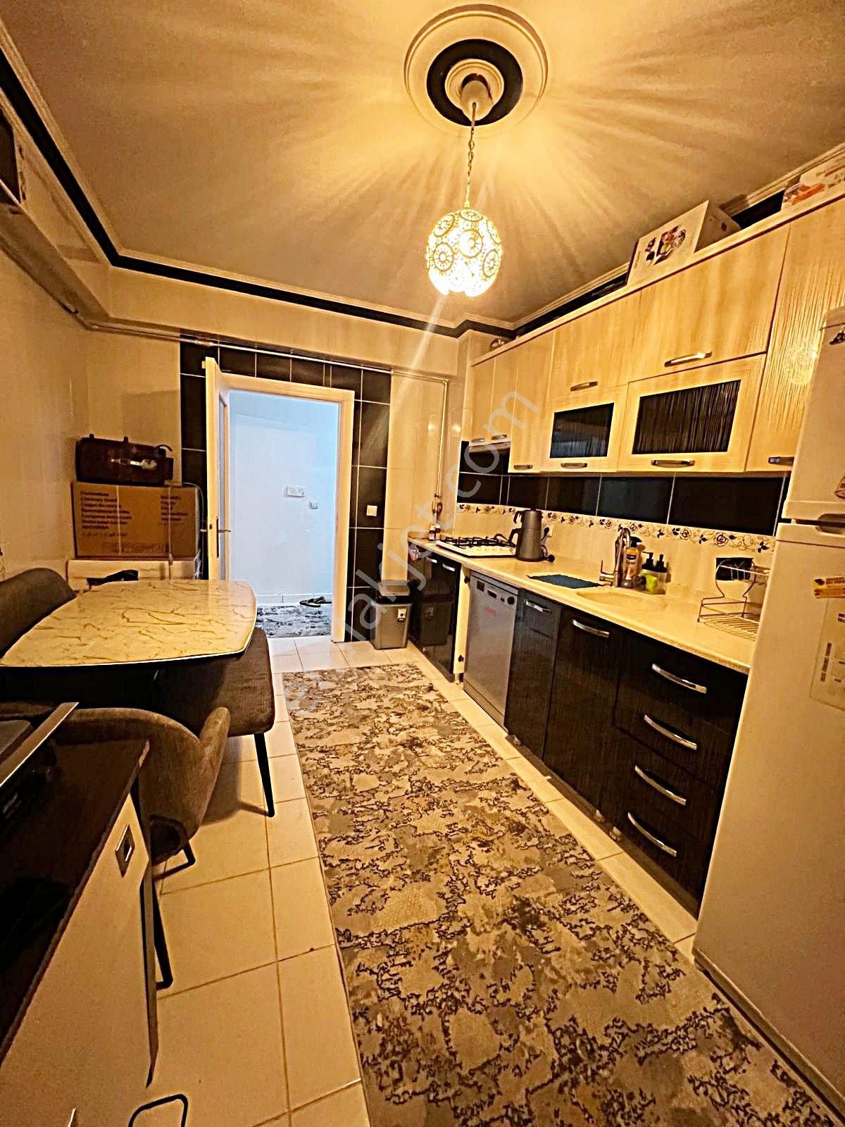 Keçiören Ataparkta Orta Katta Cad Yakın Asansörlü Daire - Görsel 2