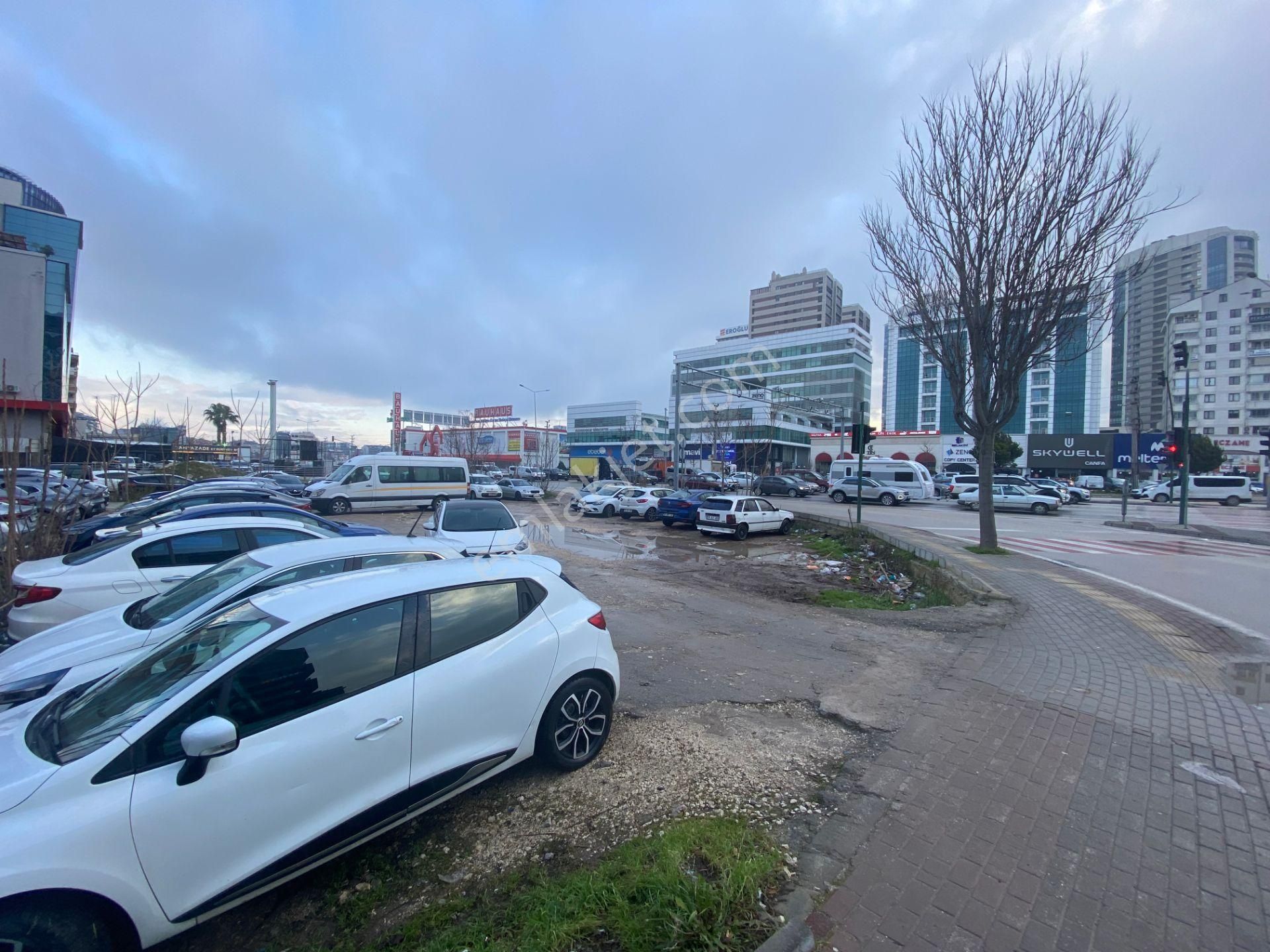 Lefkoşe Ve Yıldırım Caddesi Köşesi Tabela Değeri Yüksek Mağaza - Görsel 8