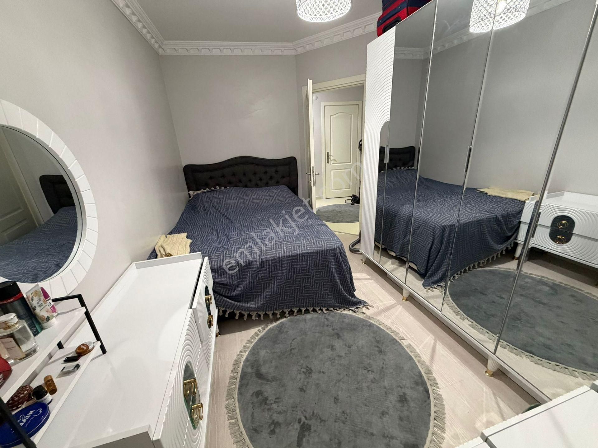 Bahçelievler'de 14 Yıllık Binada K.otoparklı 2+1 Ara Kat - Görsel 10