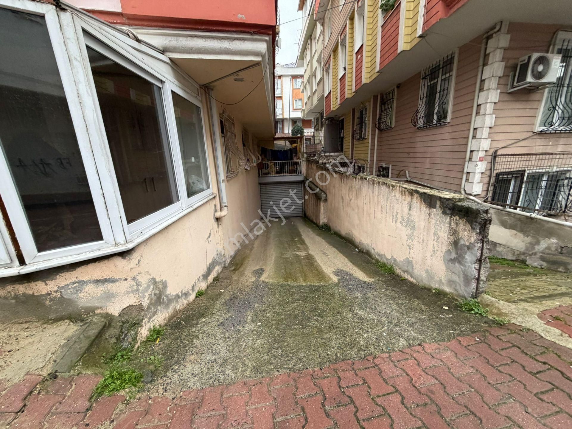 Bahçelievler'de 14 Yıllık Binada K.otoparklı 2+1 Ara Kat - Görsel 26