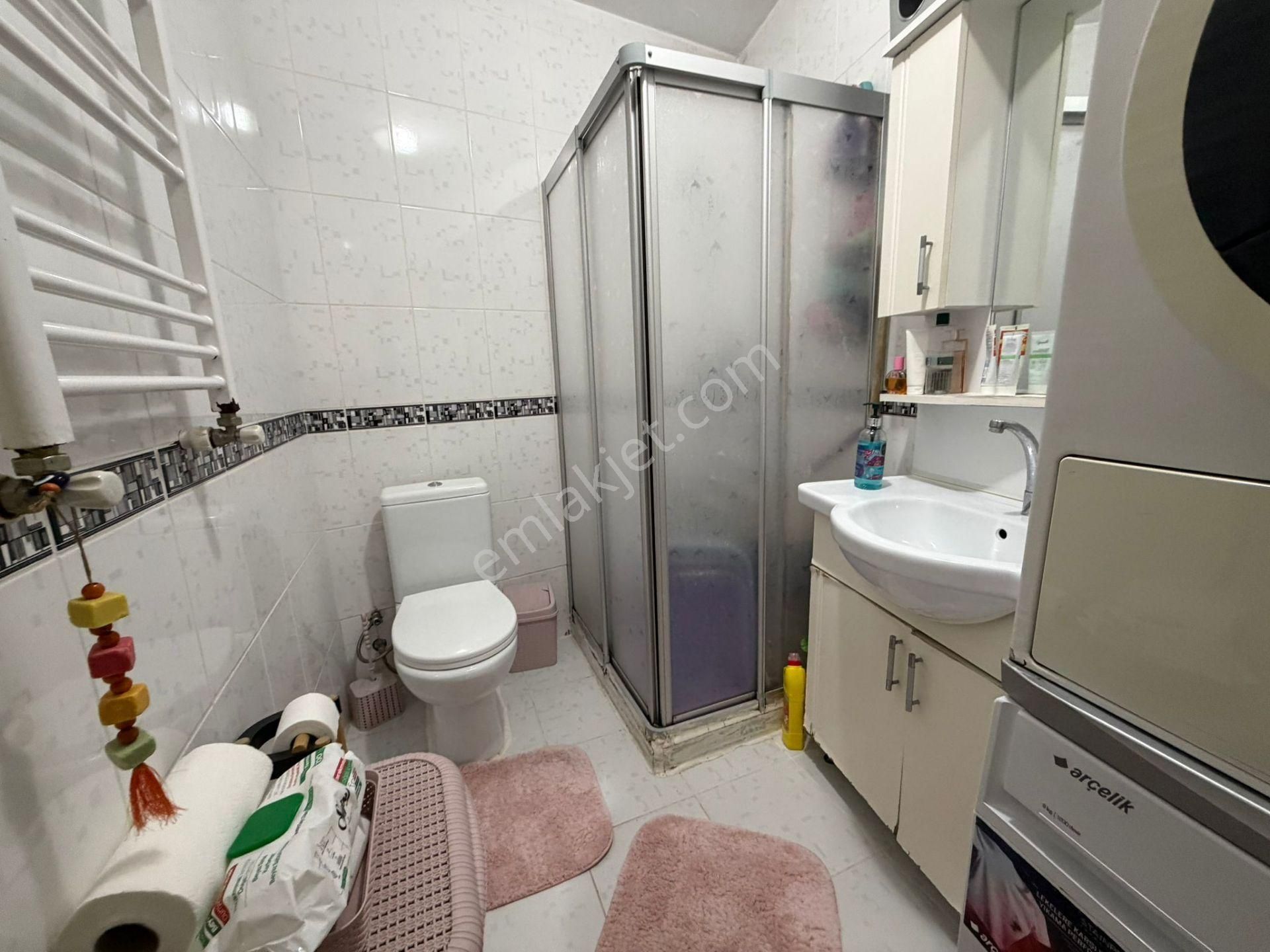 Bahçelievler'de 14 Yıllık Binada K.otoparklı 2+1 Ara Kat - Görsel 21