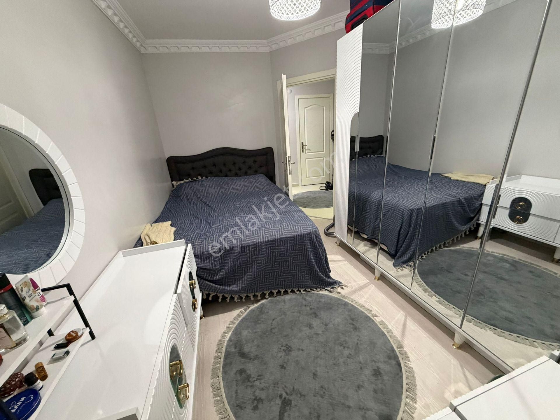 Bahçelievler'de 14 Yıllık Binada K.otoparklı 2+1 Ara Kat - Görsel 11