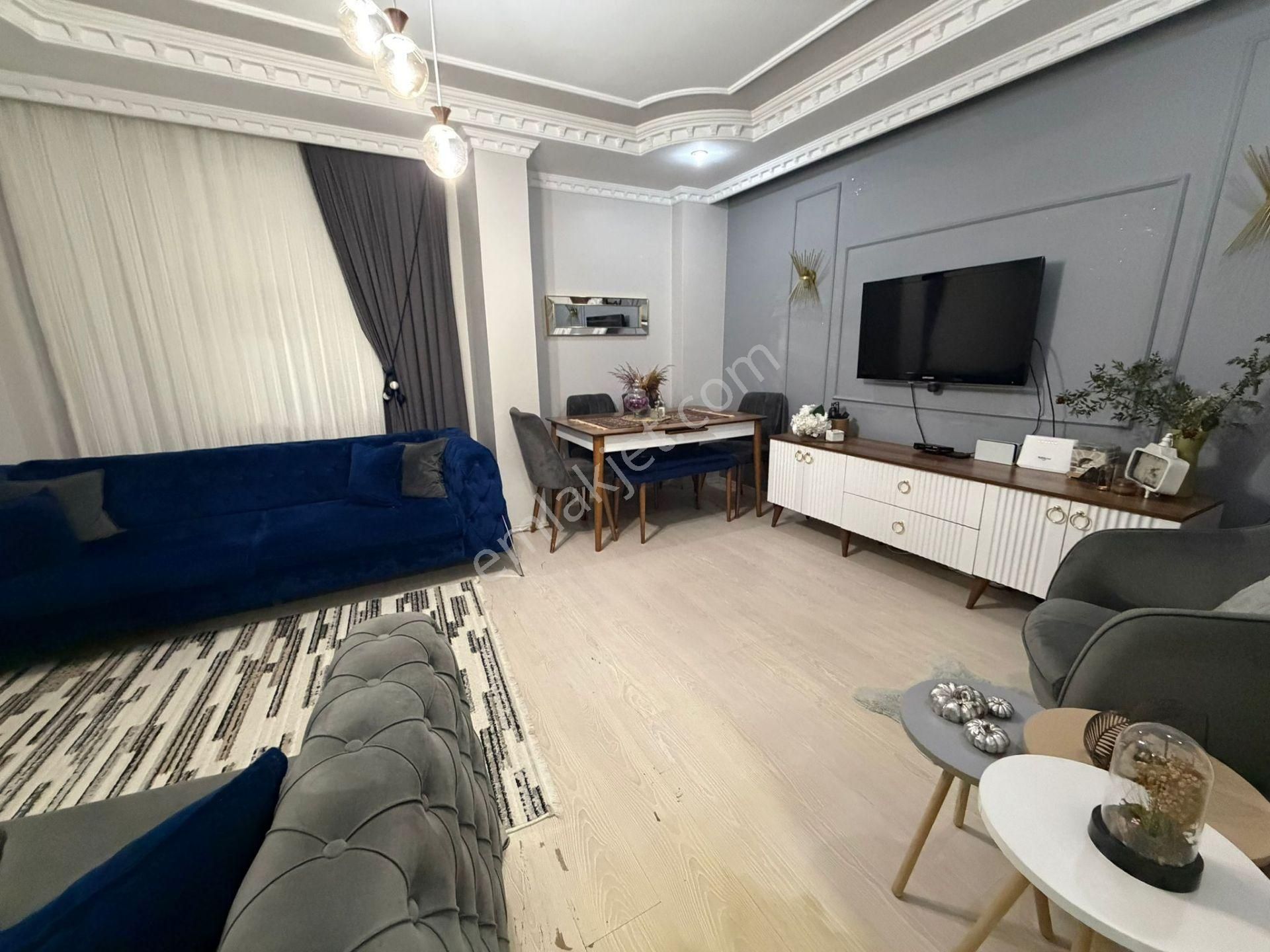 Bahçelievler'de 14 Yıllık Binada K.otoparklı 2+1 Ara Kat - Görsel 5