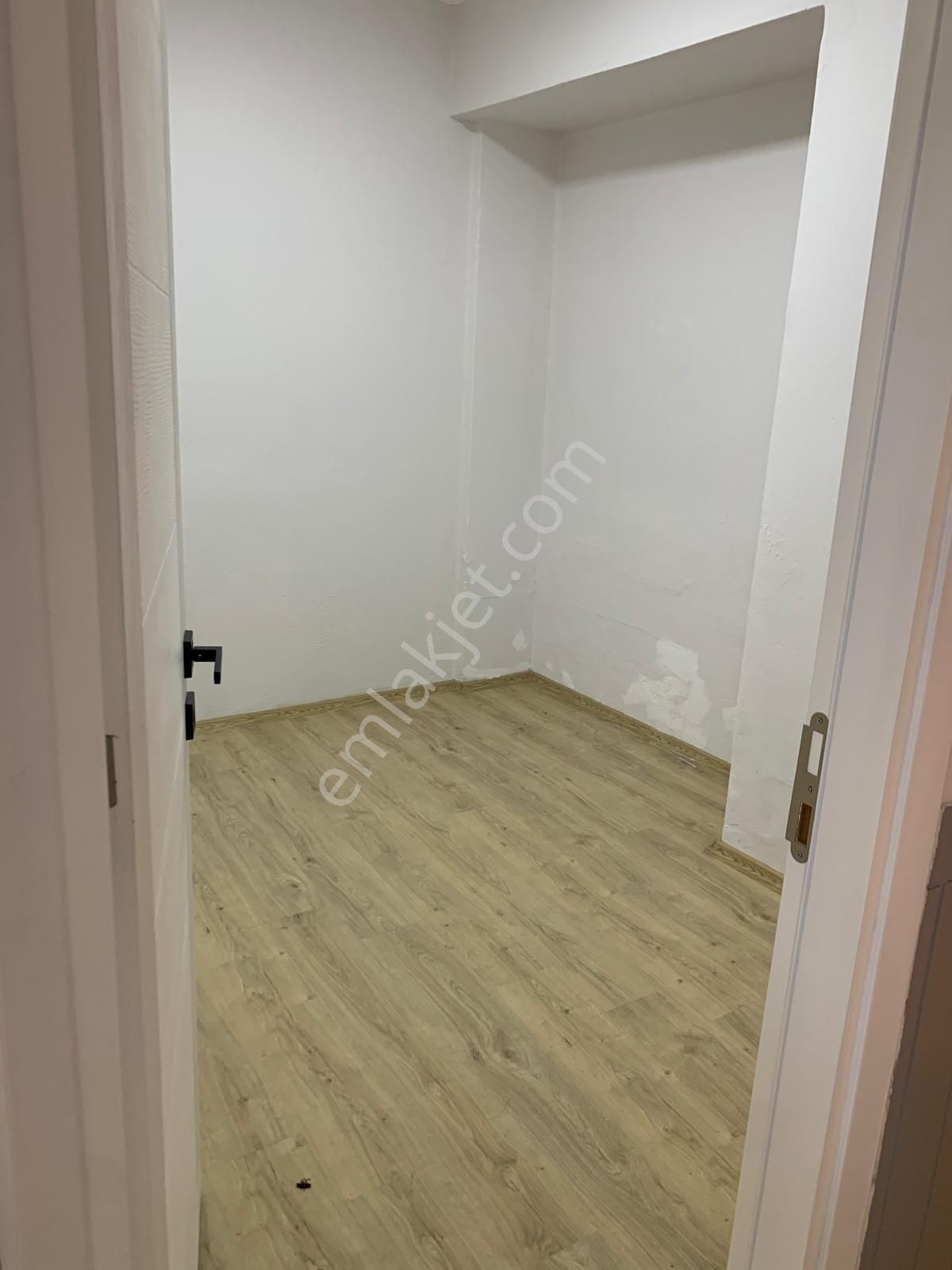 Turpa'dan Şirinyer Merkez Noktada Giriş Kat Kiralık 3+1 Daire - Görsel 20
