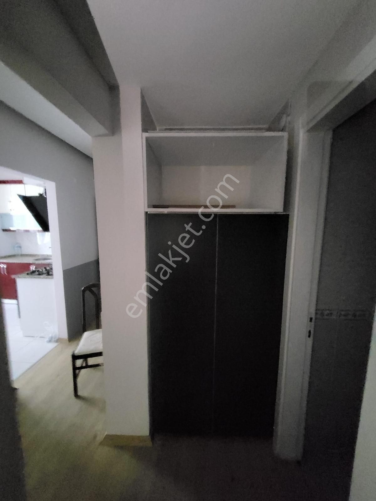 Turpa'dan Şirinyer Merkez Noktada Giriş Kat Kiralık 3+1 Daire - Görsel 12