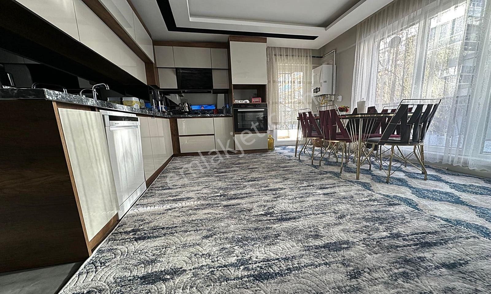 Karakaya Mahallesi'nde Full+ Full Yapılı Daire! - Görsel 3