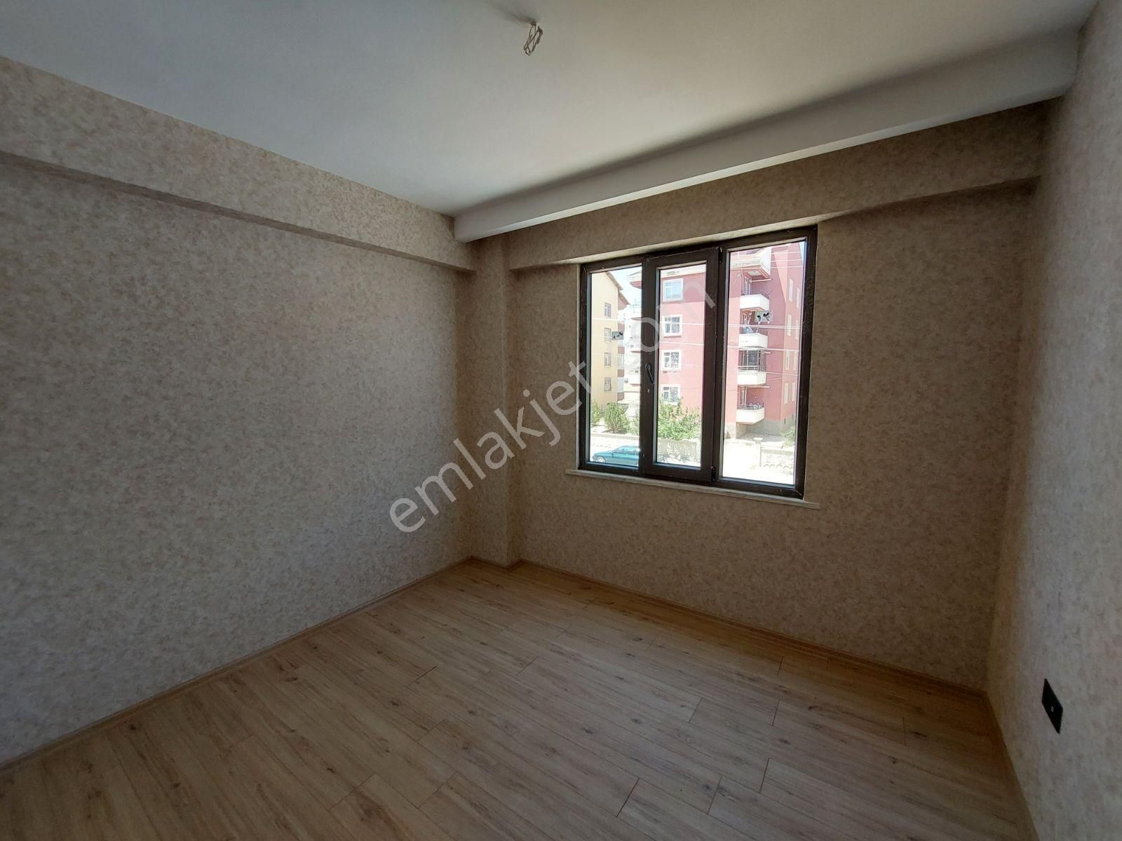 Selahattin Eyyubi Mah.de 3+1 Son Arakat Dairemiz Sahibini Arıyor - Görsel 14