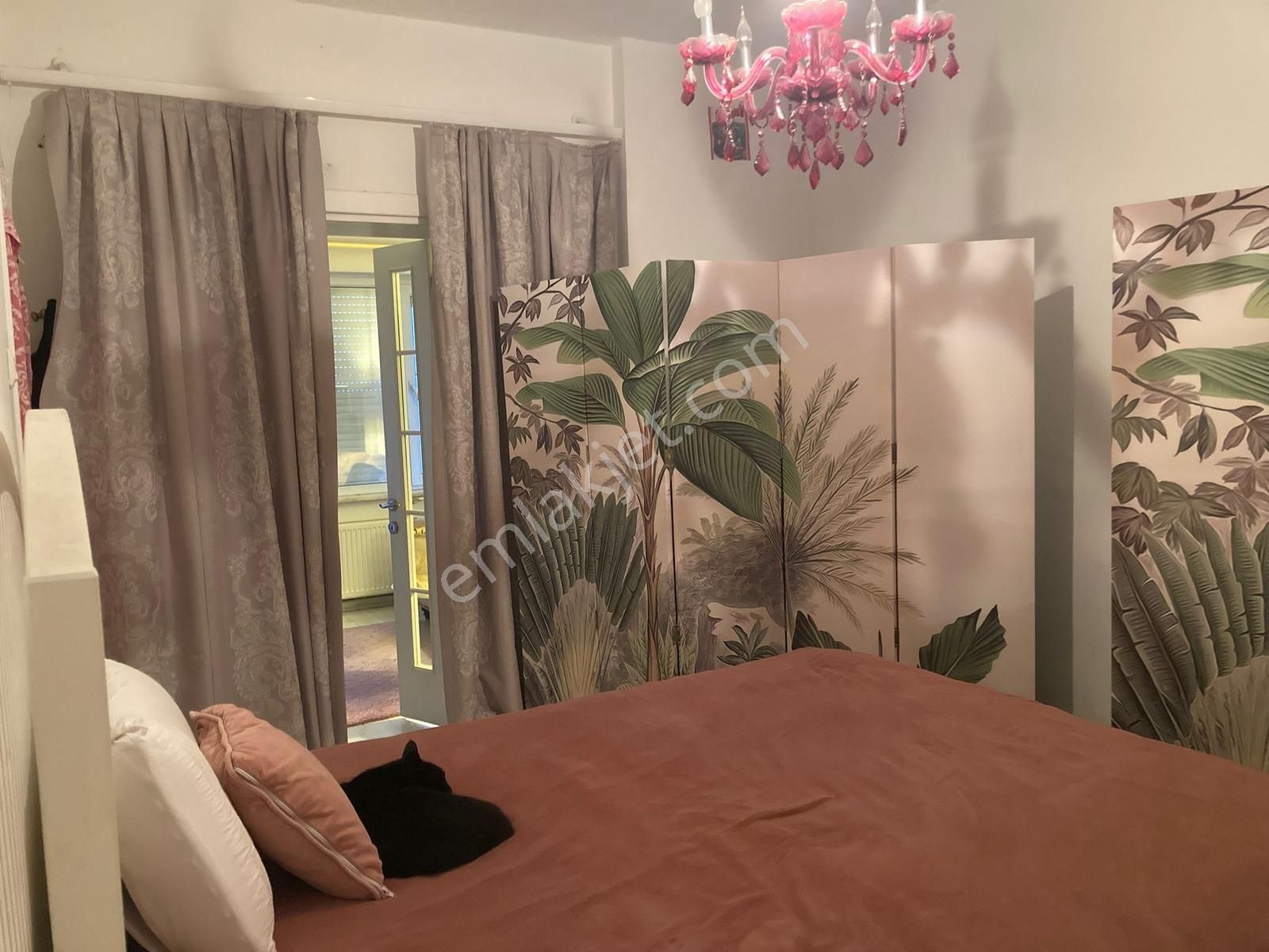 Çengelköy 'de Boğaz Manzaralı Geniş Kullanım 1+1 Satılık Daire - Görsel 35