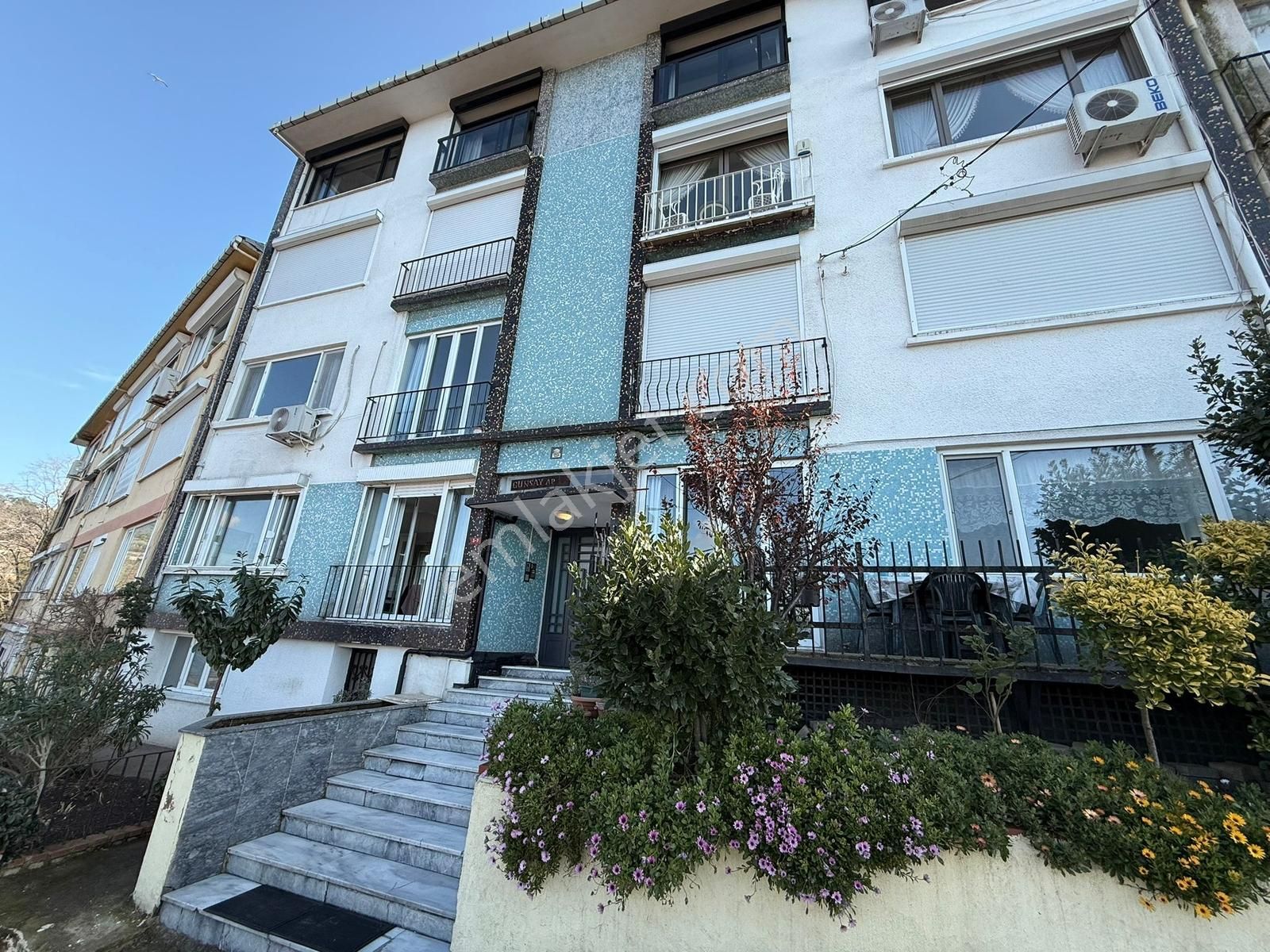 Çengelköy 'de Boğaz Manzaralı Geniş Kullanım 1+1 Satılık Daire - Görsel 19