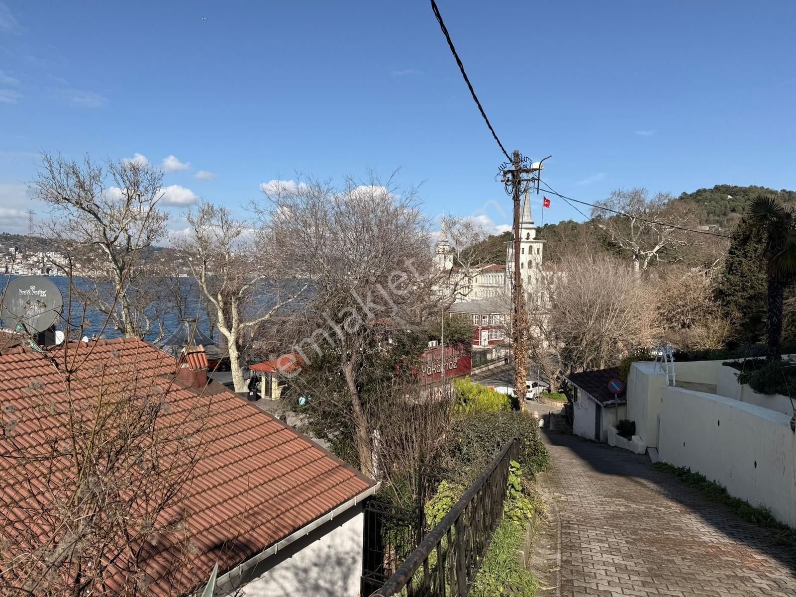 Çengelköy 'de Boğaz Manzaralı Geniş Kullanım 1+1 Satılık Daire - Görsel 3