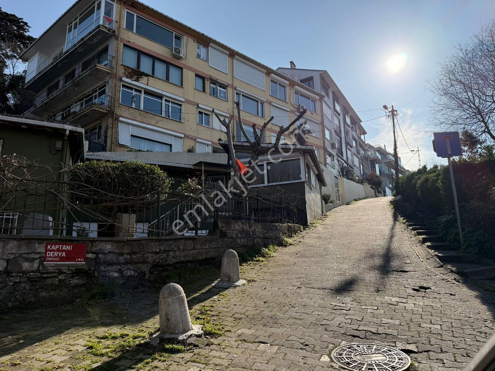 Çengelköy 'de Boğaz Manzaralı Geniş Kullanım 1+1 Satılık Daire - Görsel 8