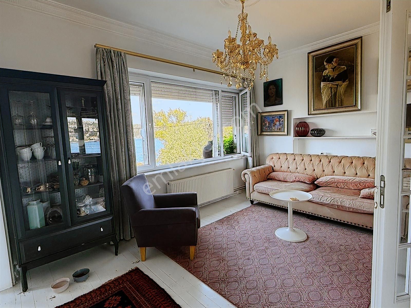 Çengelköy 'de Boğaz Manzaralı Geniş Kullanım 1+1 Satılık Daire - Görsel 31