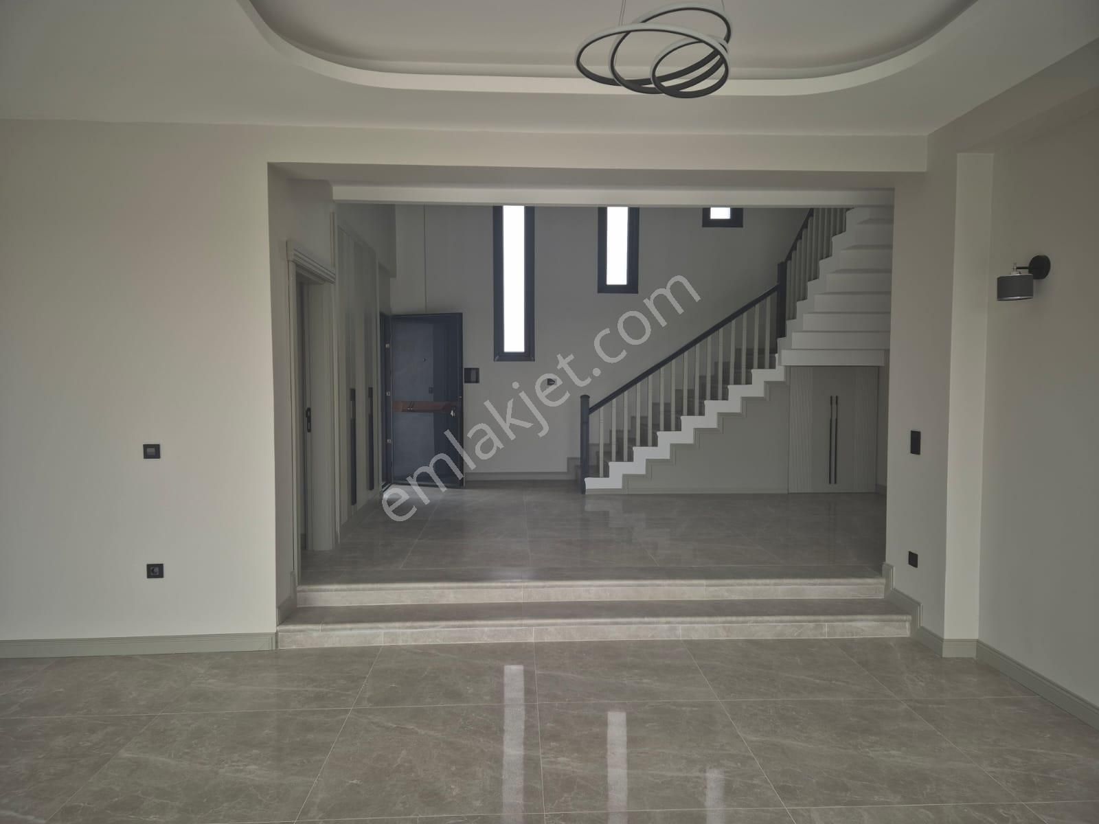 Önerlerde 5+1 Ultra Lüx Müstakil Havuz Ve Bahçeli Satılık Villa - Görsel 8
