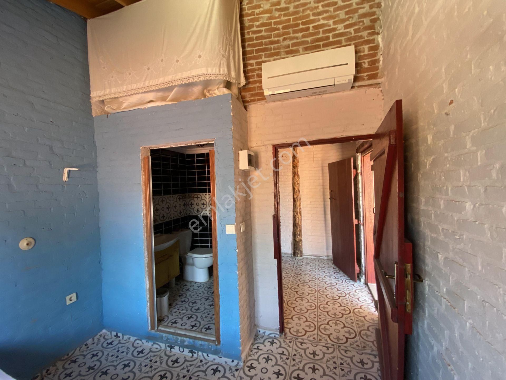 Balıkesir Ayvalık Kucukkoy De Satılık Taş Bina.tarihi Eser - Görsel 9