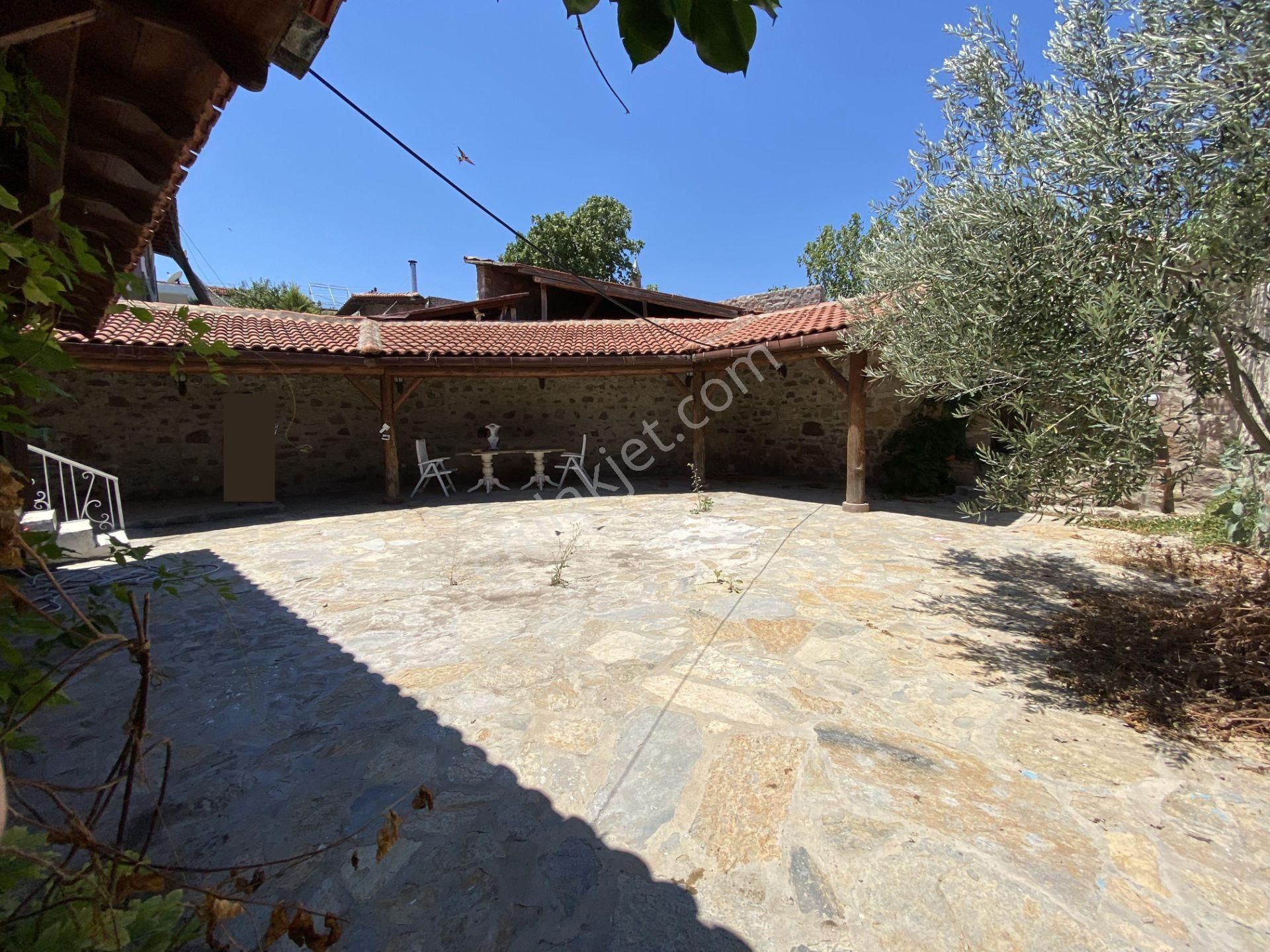 Balıkesir Ayvalık Kucukkoy De Satılık Taş Bina.tarihi Eser - Görsel 22