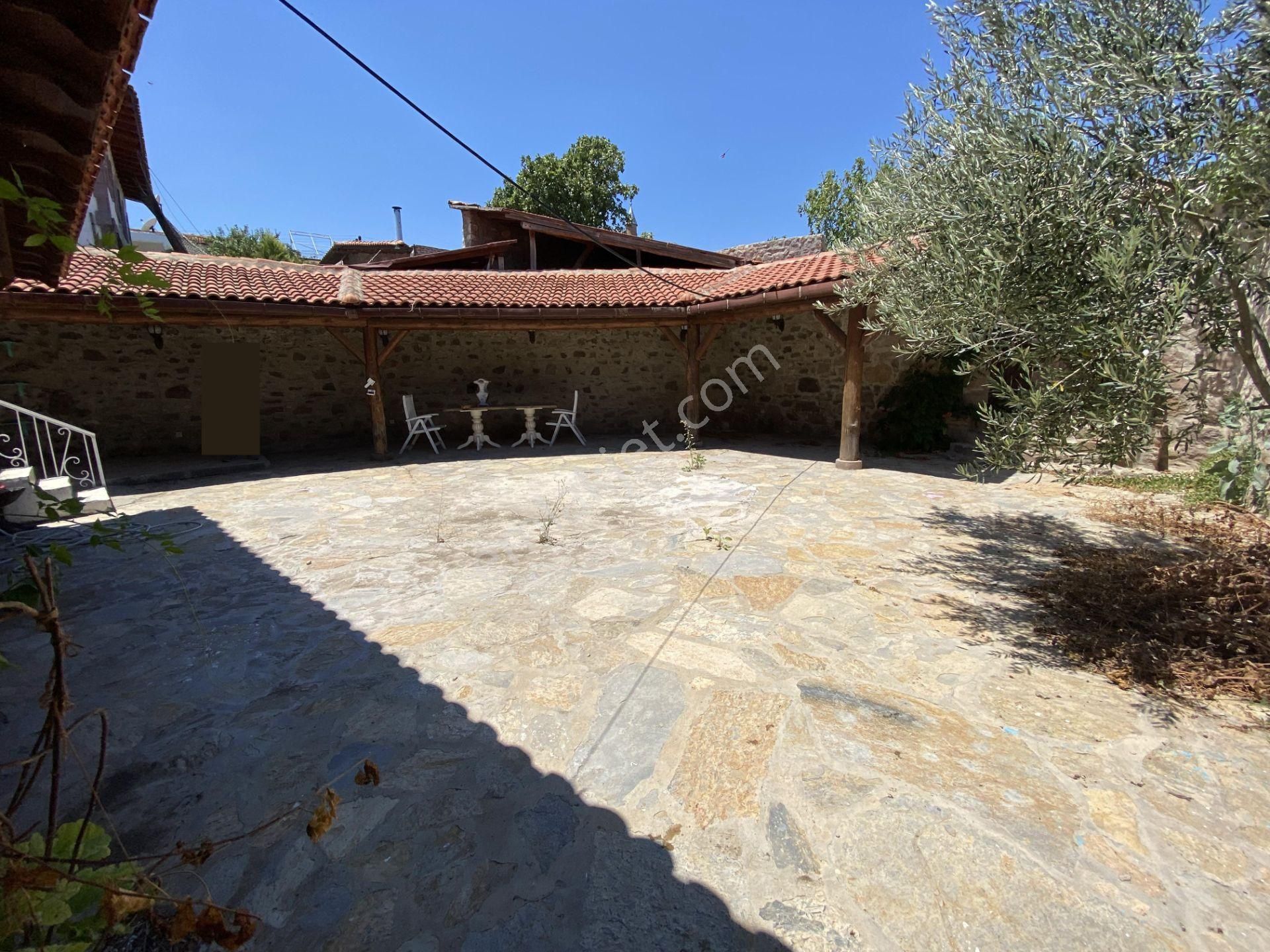 Balıkesir Ayvalık Kucukkoy De Satılık Taş Bina.tarihi Eser - Görsel 24