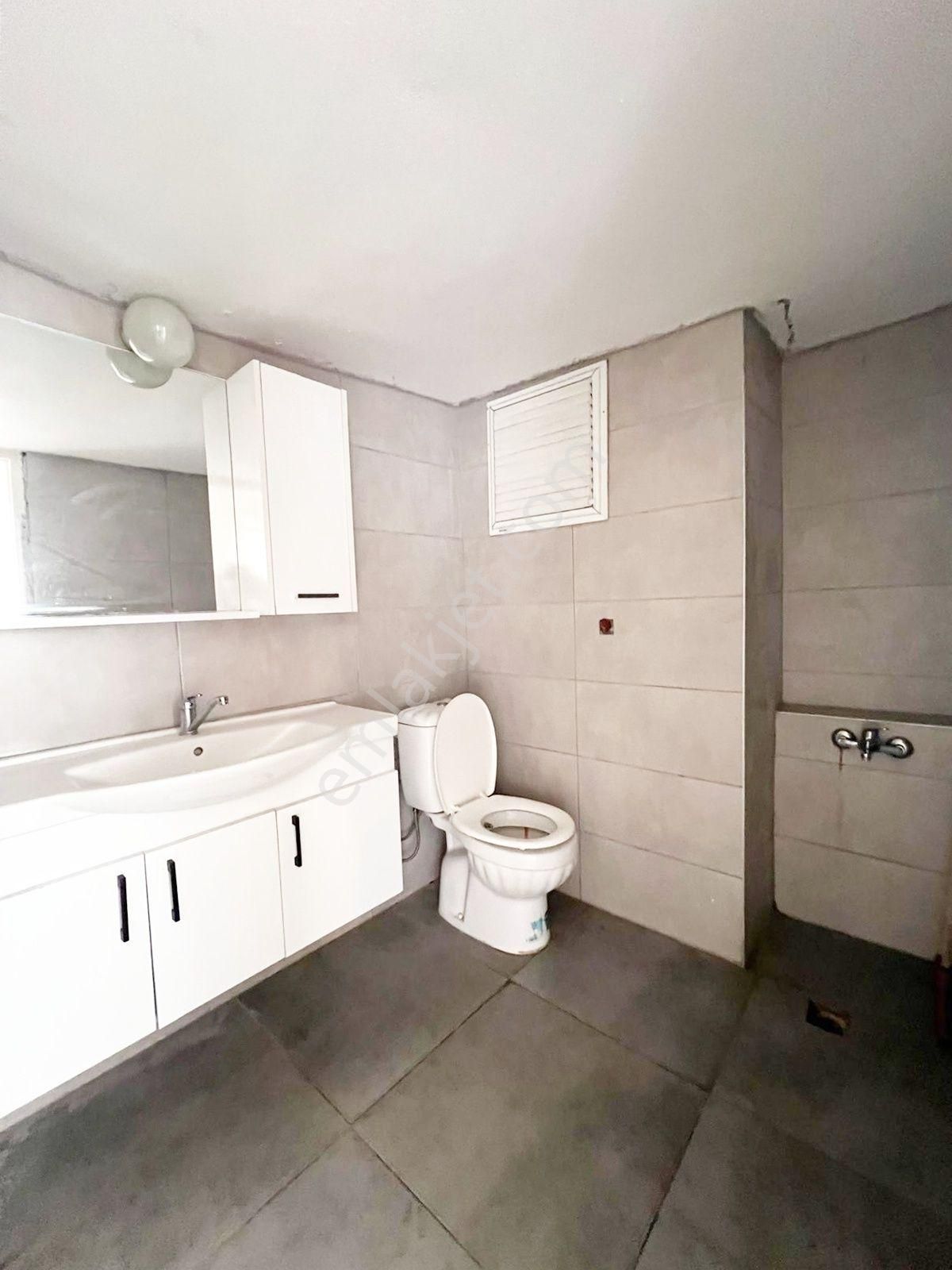 Adana Çukurova Huzurevlerinde Güney Doğu Batı Cephe Geniş Oturumlu 3+1 Doğalgazlı - Görsel 25