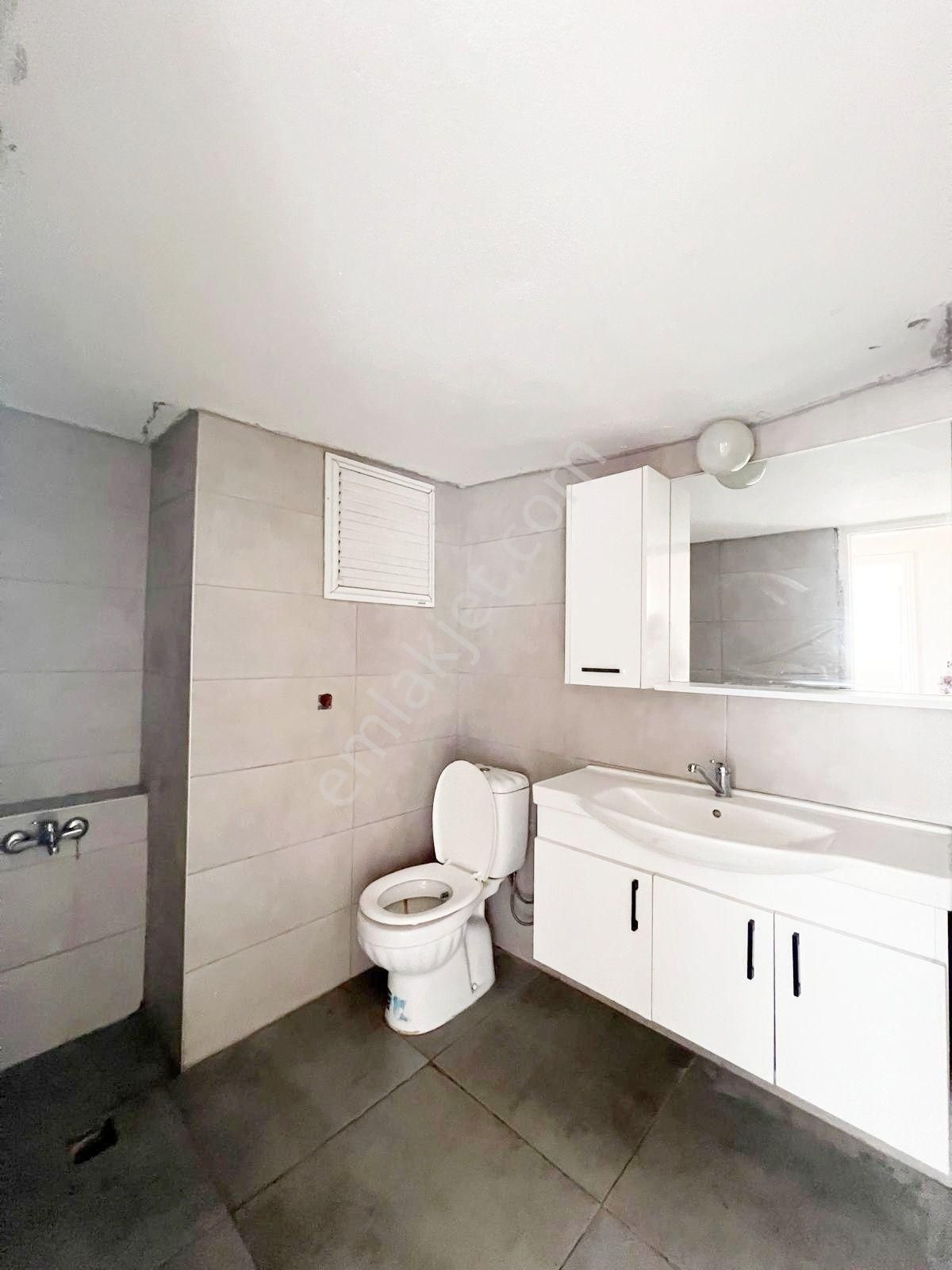 Adana Çukurova Huzurevlerinde Güney Doğu Batı Cephe Geniş Oturumlu 3+1 Doğalgazlı - Görsel 31