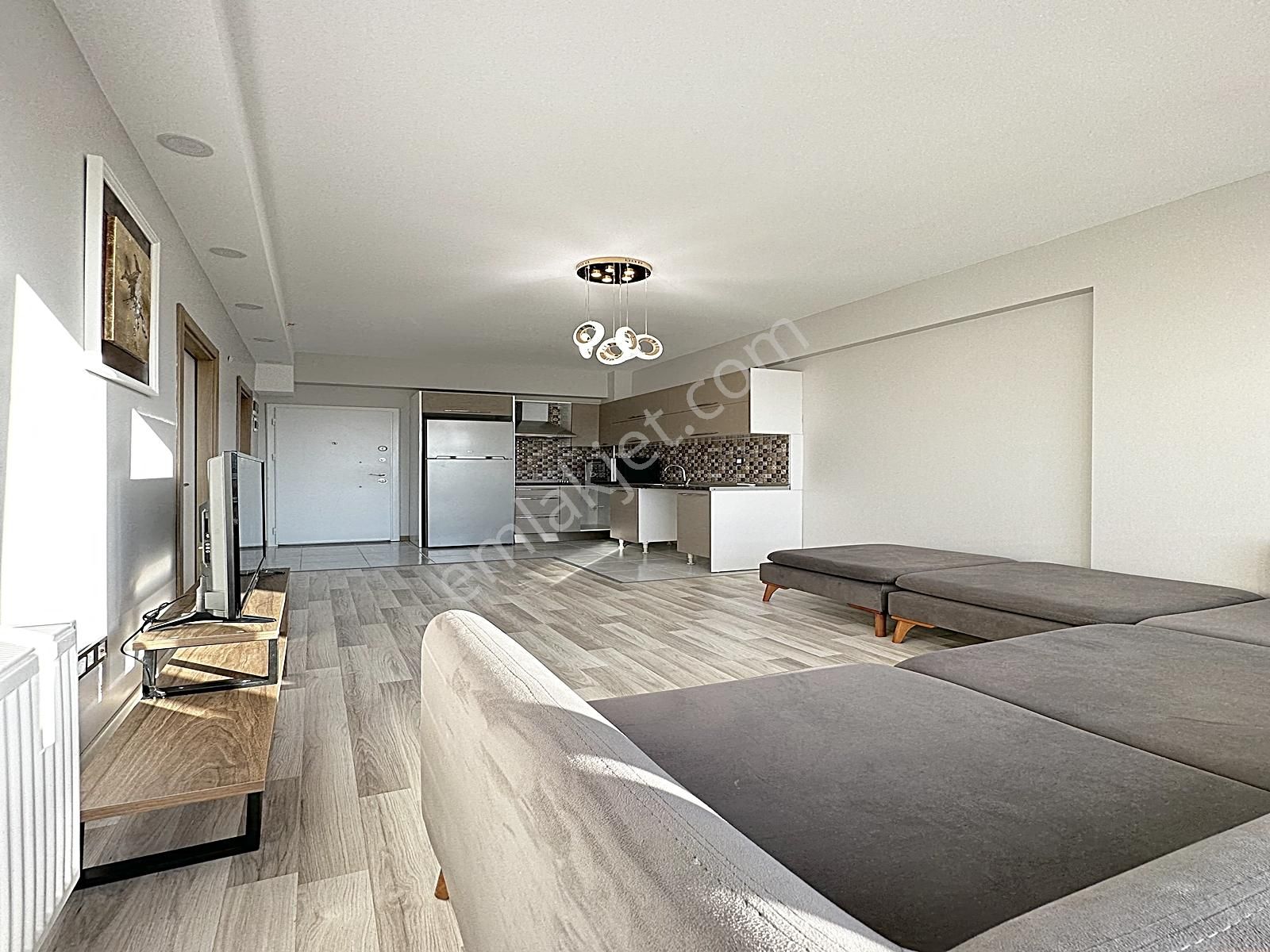 Lıon Yapıdan Metrobüse Yakın Site İçi Havuz+güvenlikli 1+1 Daire - Görsel 11