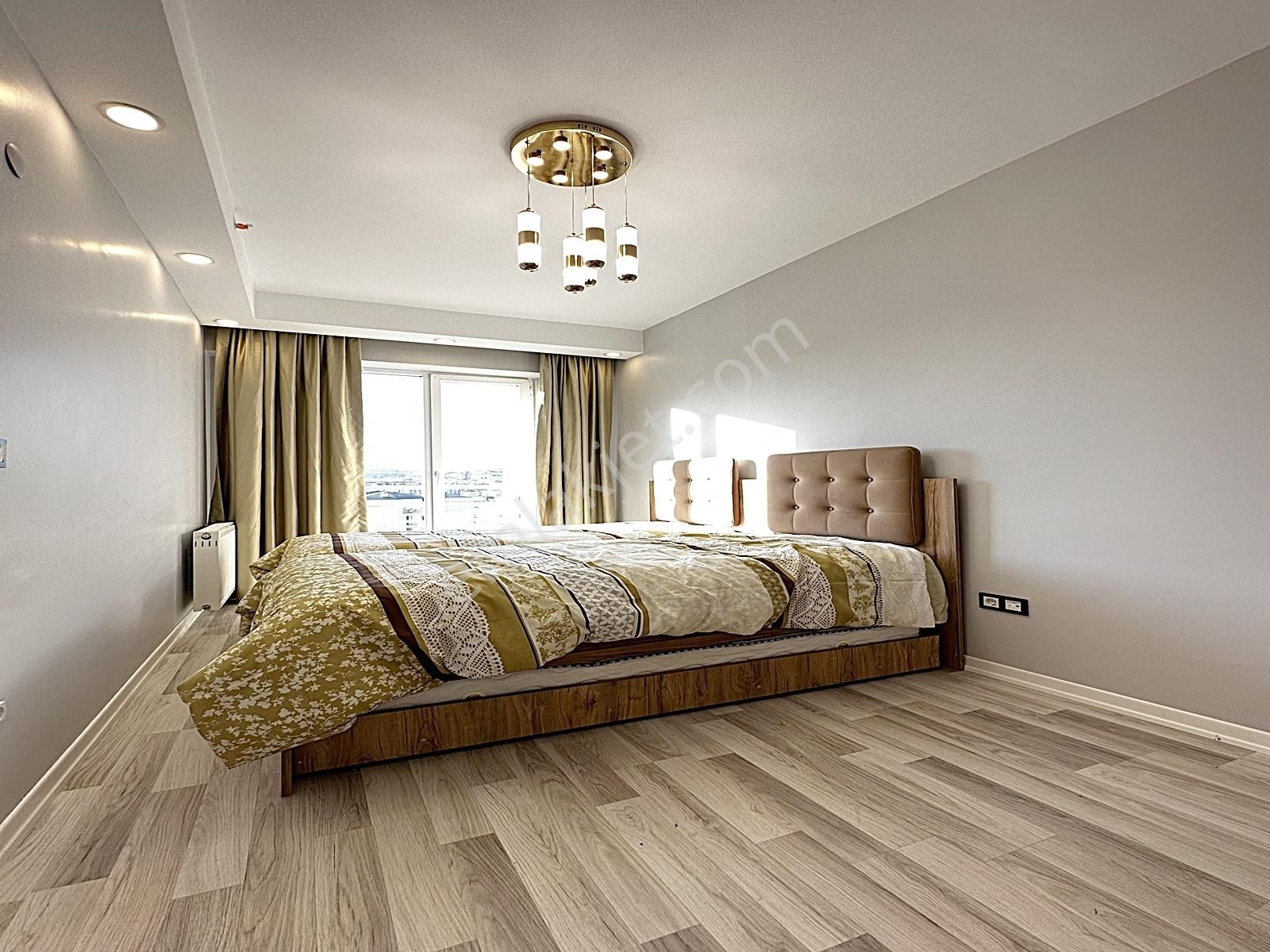 Lıon Yapıdan Metrobüse Yakın Site İçi Havuz+güvenlikli 1+1 Daire - Görsel 12