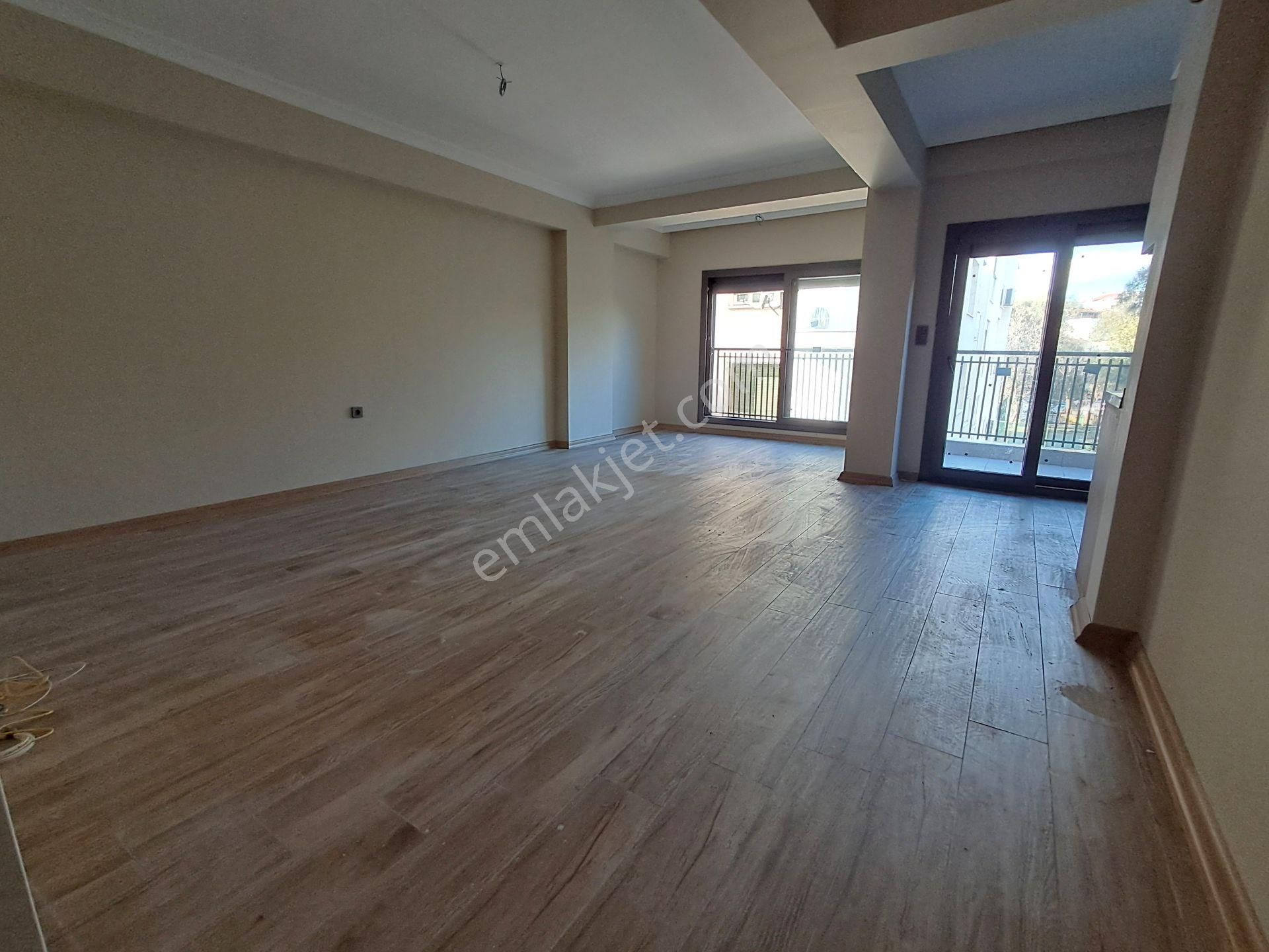 Karşıyaka Bostanlıda Yeni Binada Kiralık 2+1 Daire - Görsel 11