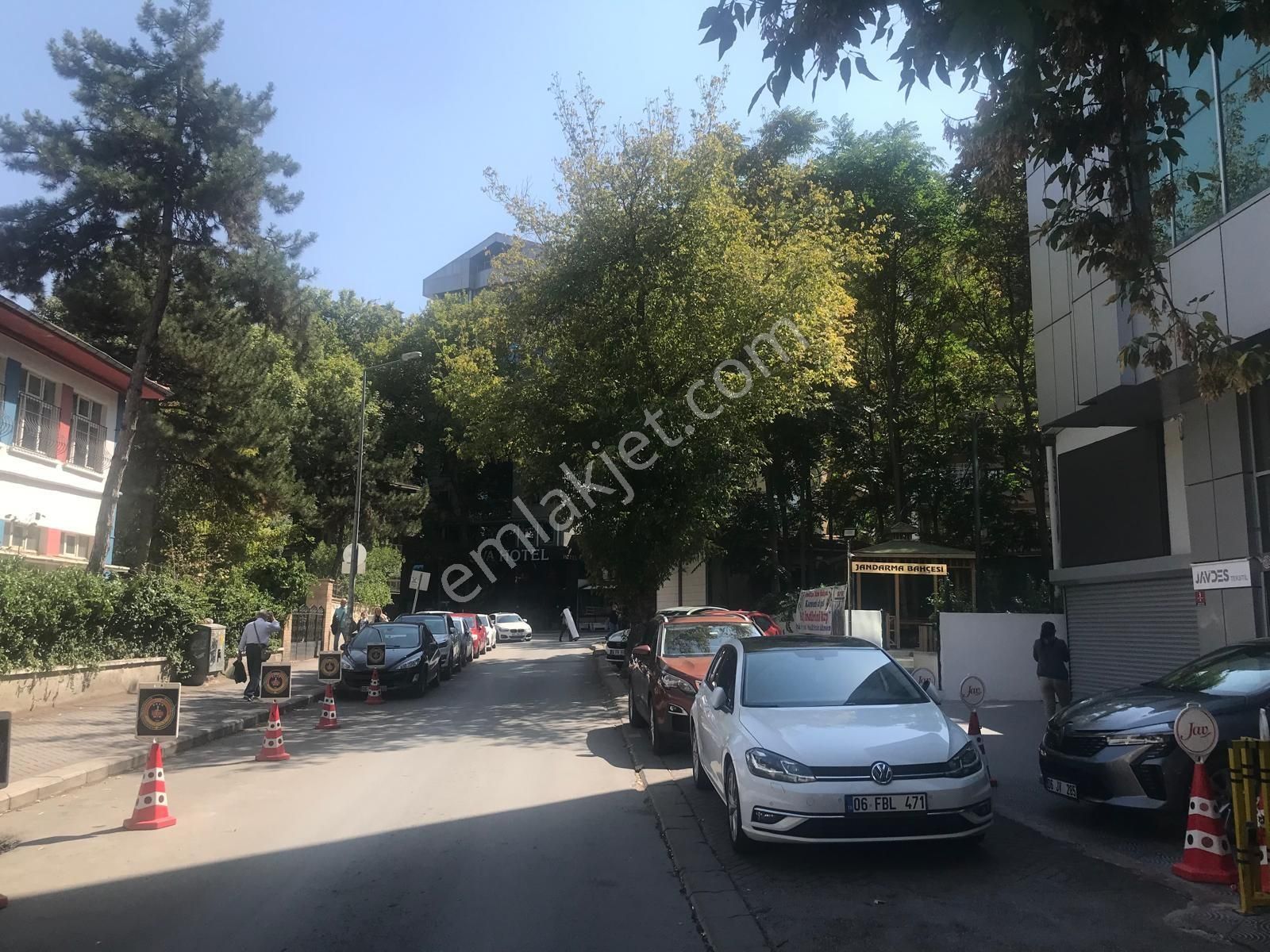 Kızılay Yeşilırmakta Konut, İşyeri Javdes Yanı Mükemmel 2+1 Boş - Görsel 27