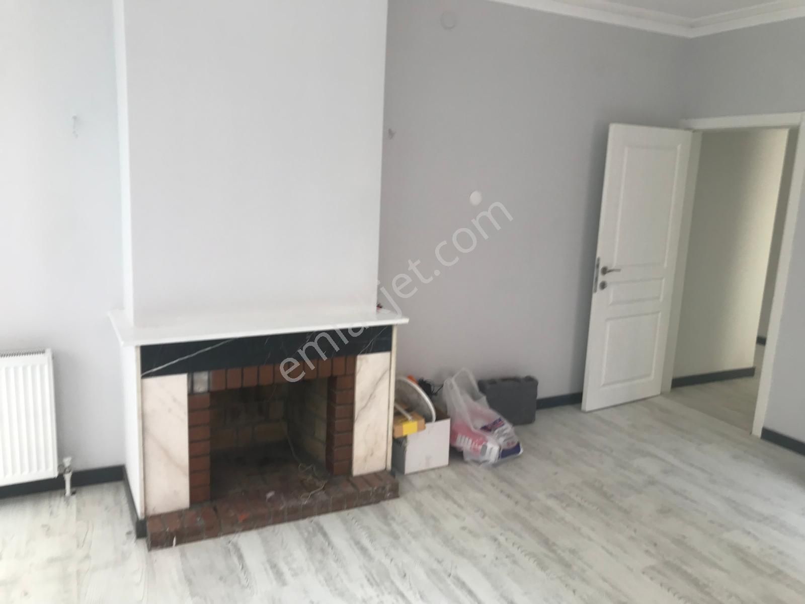 Kızılay Yeşilırmakta Konut, İşyeri Javdes Yanı Mükemmel 2+1 Boş - Görsel 2