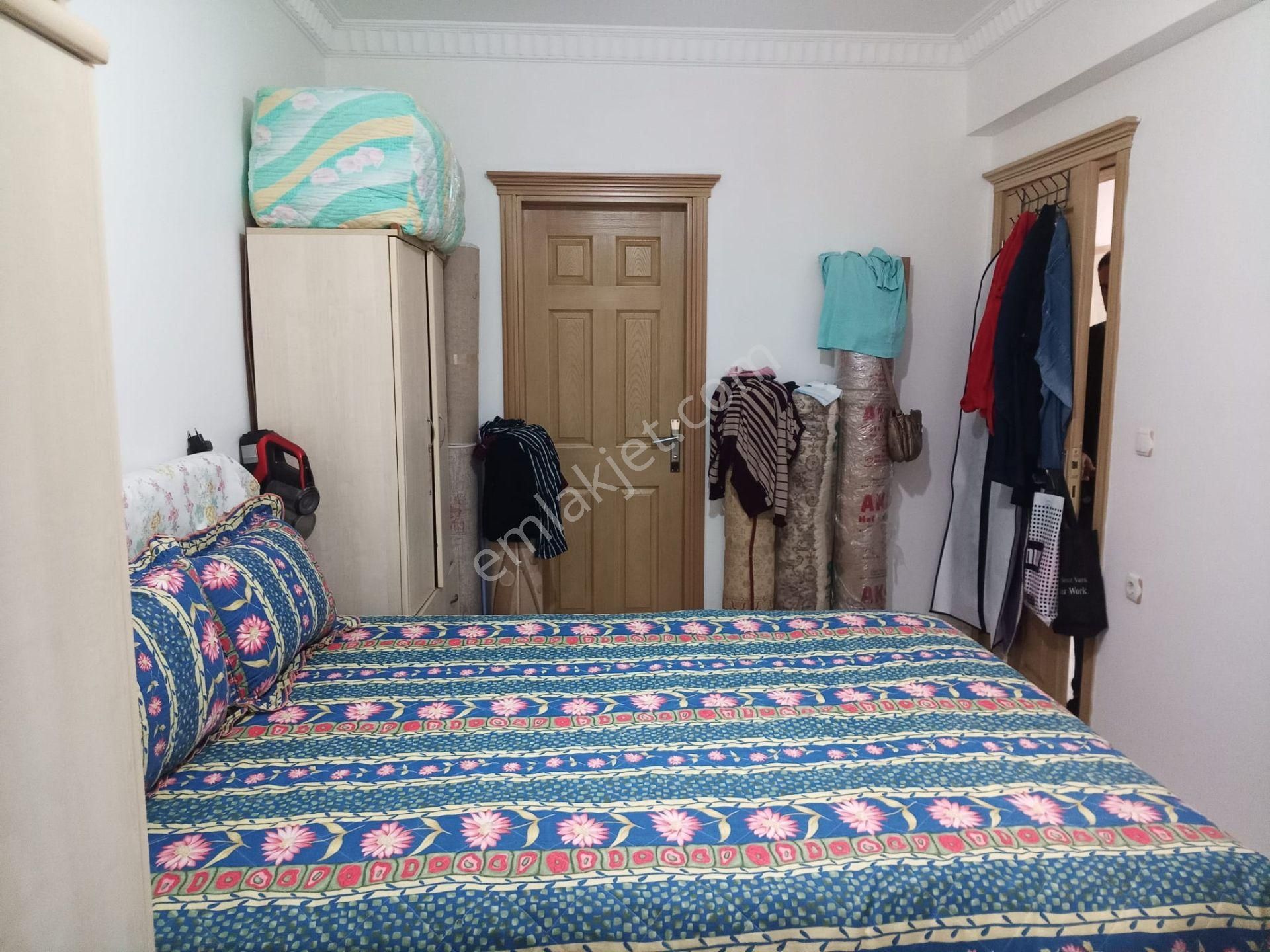 Kuşadası Ege Mahallesi’nde Satılık Kısmi Eşyalı 2+1 Bahçe Katı Daire - Görsel 9