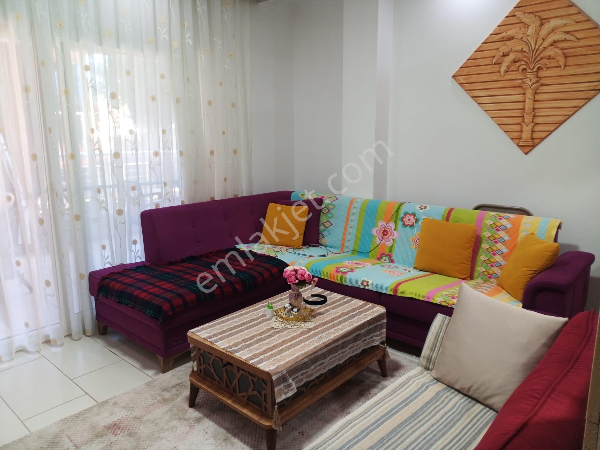 Kuşadası Ege Mahallesi’nde Satılık Kısmi Eşyalı 2+1 Bahçe Katı Daire - Görsel 4