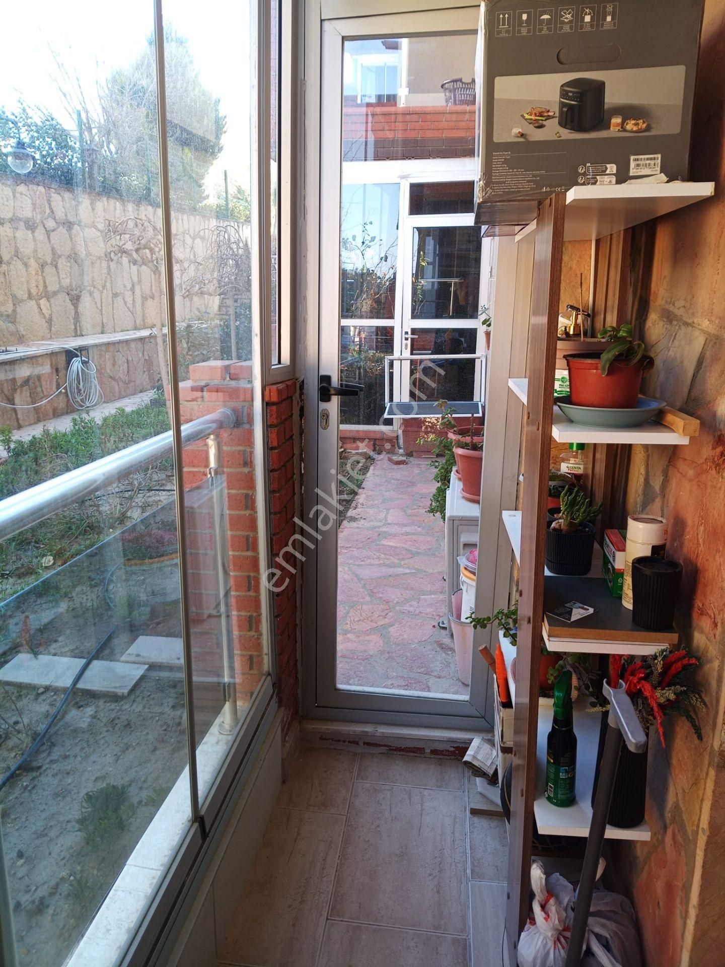 Kuşadası Ege Mahallesi’nde Satılık Kısmi Eşyalı 2+1 Bahçe Katı Daire - Görsel 16