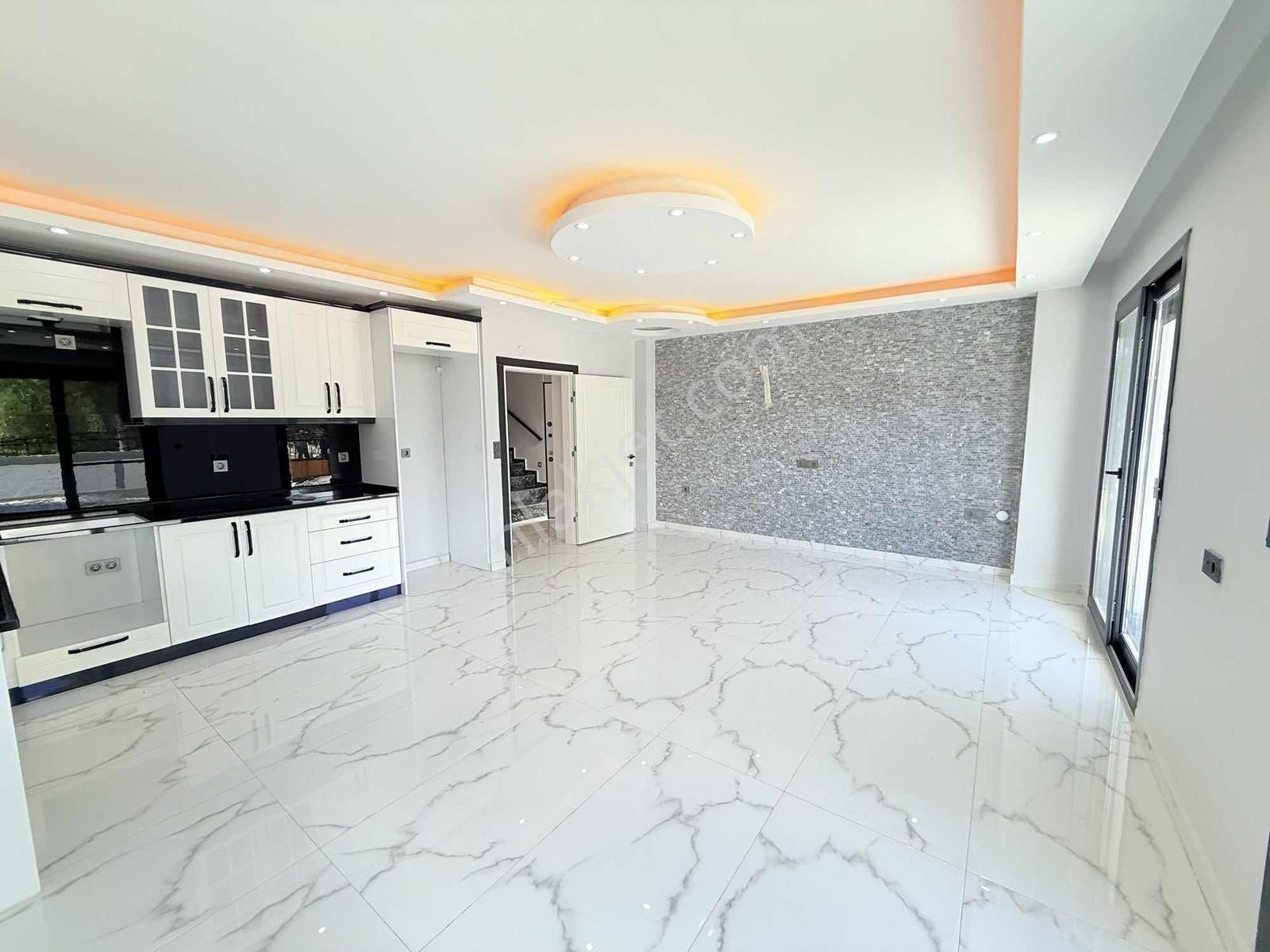 Denize 400 Mt Lüks Müstakil Villa - Görsel 18