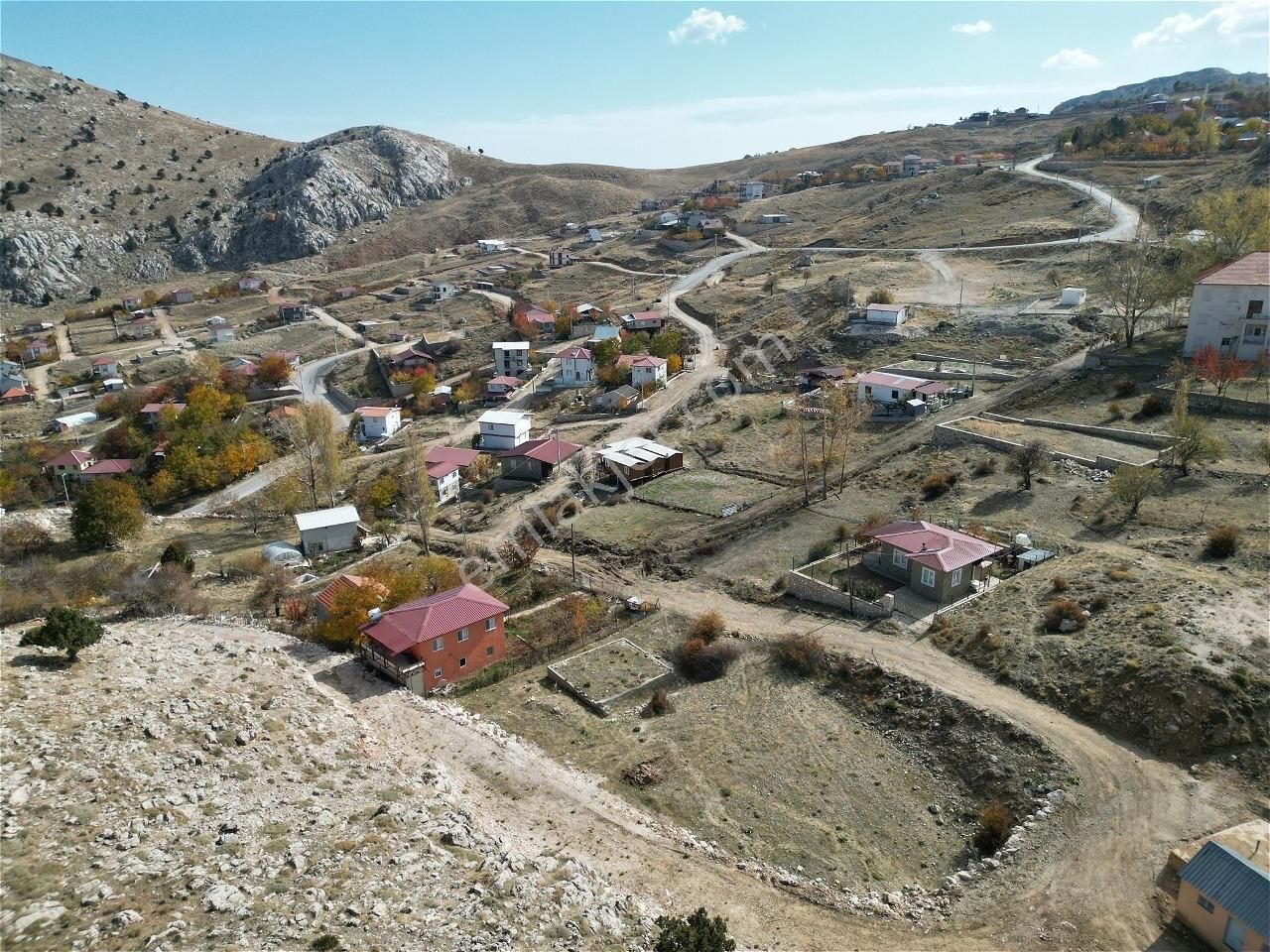 Çağlarca'da 2 Katlı Yapı İnşasına Uygun İmarlı Arsa | Tekce