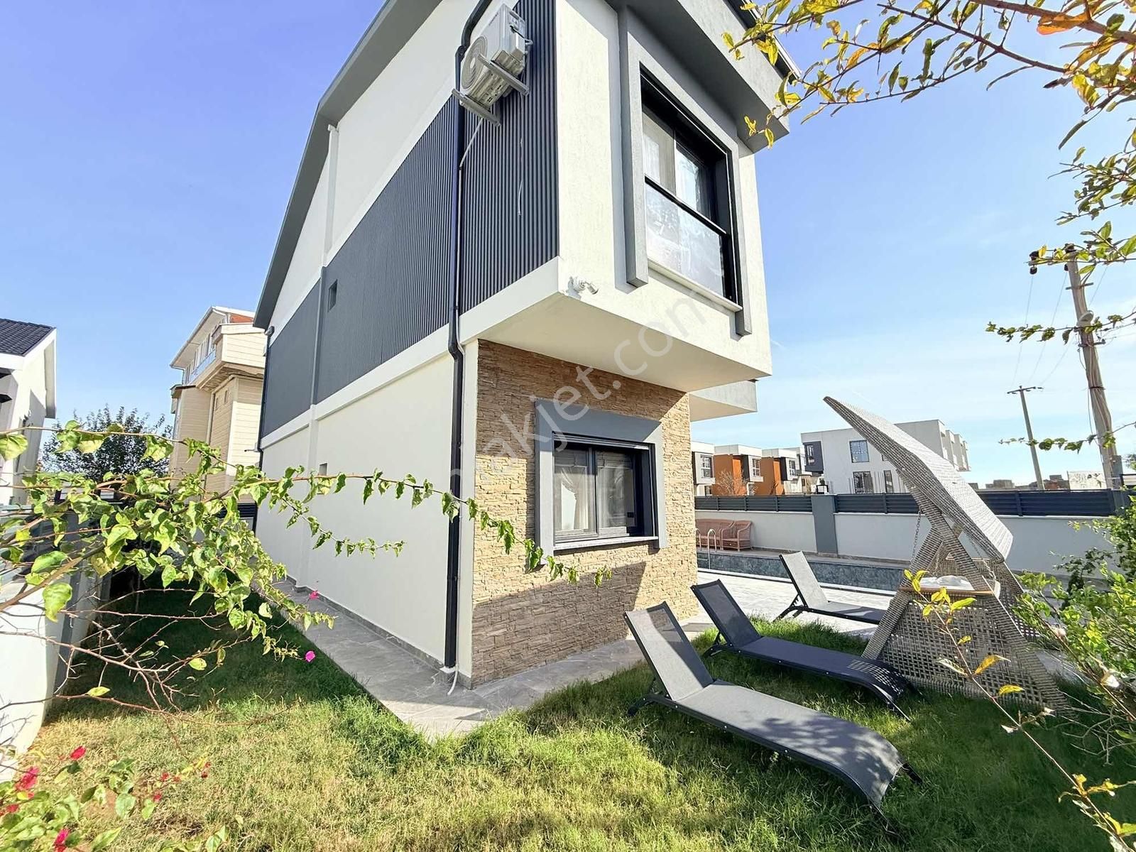 Altınkumda Denize 600 Mt Lüks Eşyalı Villa - Görsel 7