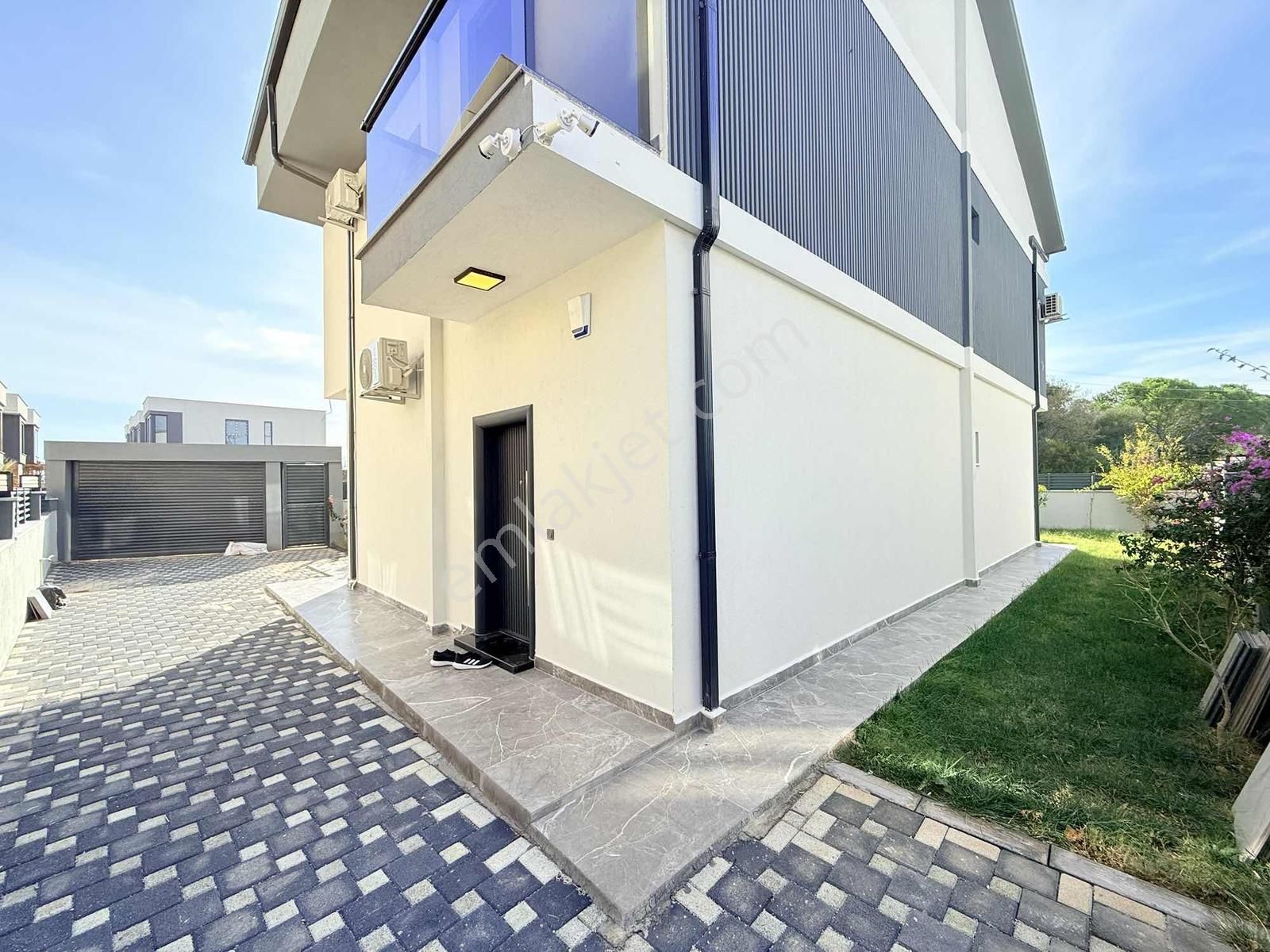 Altınkumda Denize 600 Mt Lüks Eşyalı Villa - Görsel 35