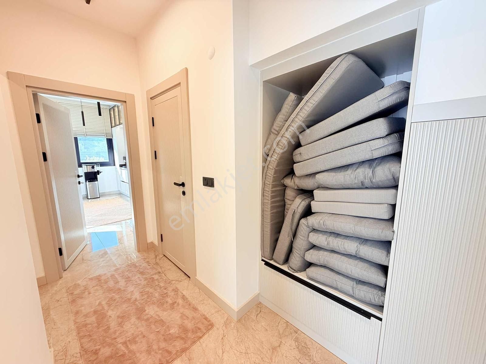 Altınkumda Denize 600 Mt Lüks Eşyalı Villa - Görsel 30