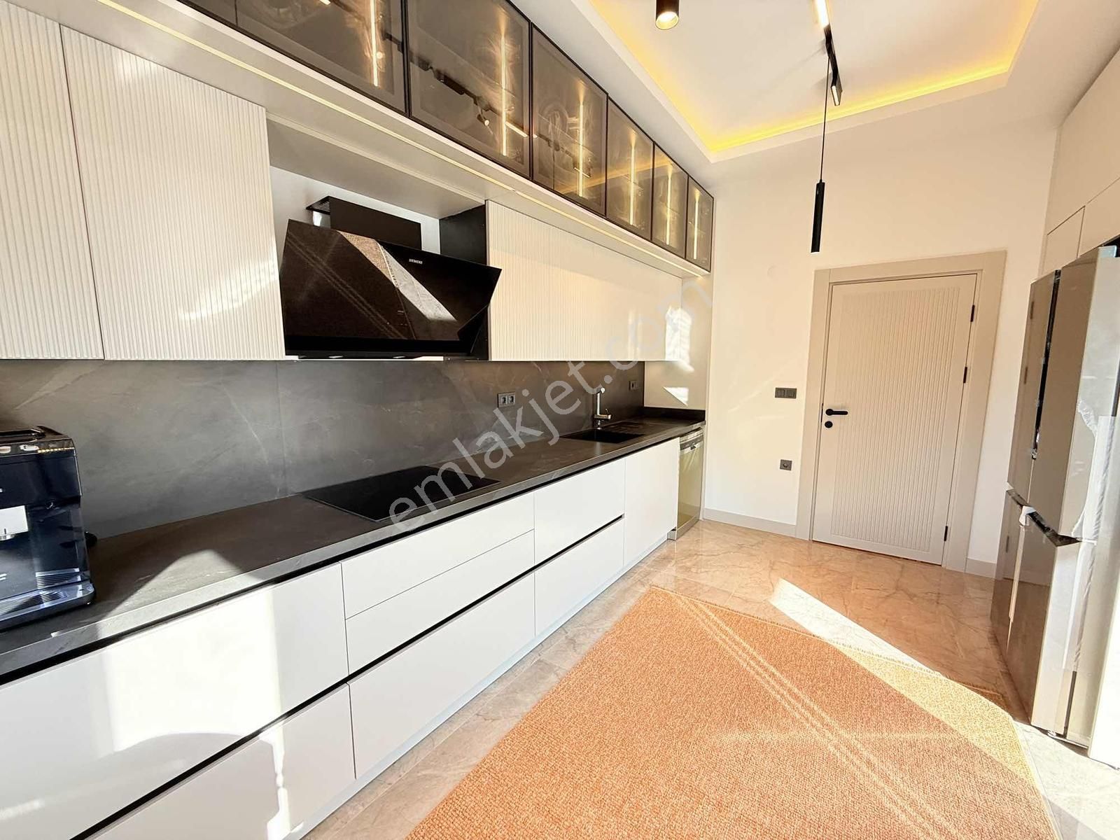 Altınkumda Denize 600 Mt Lüks Eşyalı Villa - Görsel 17