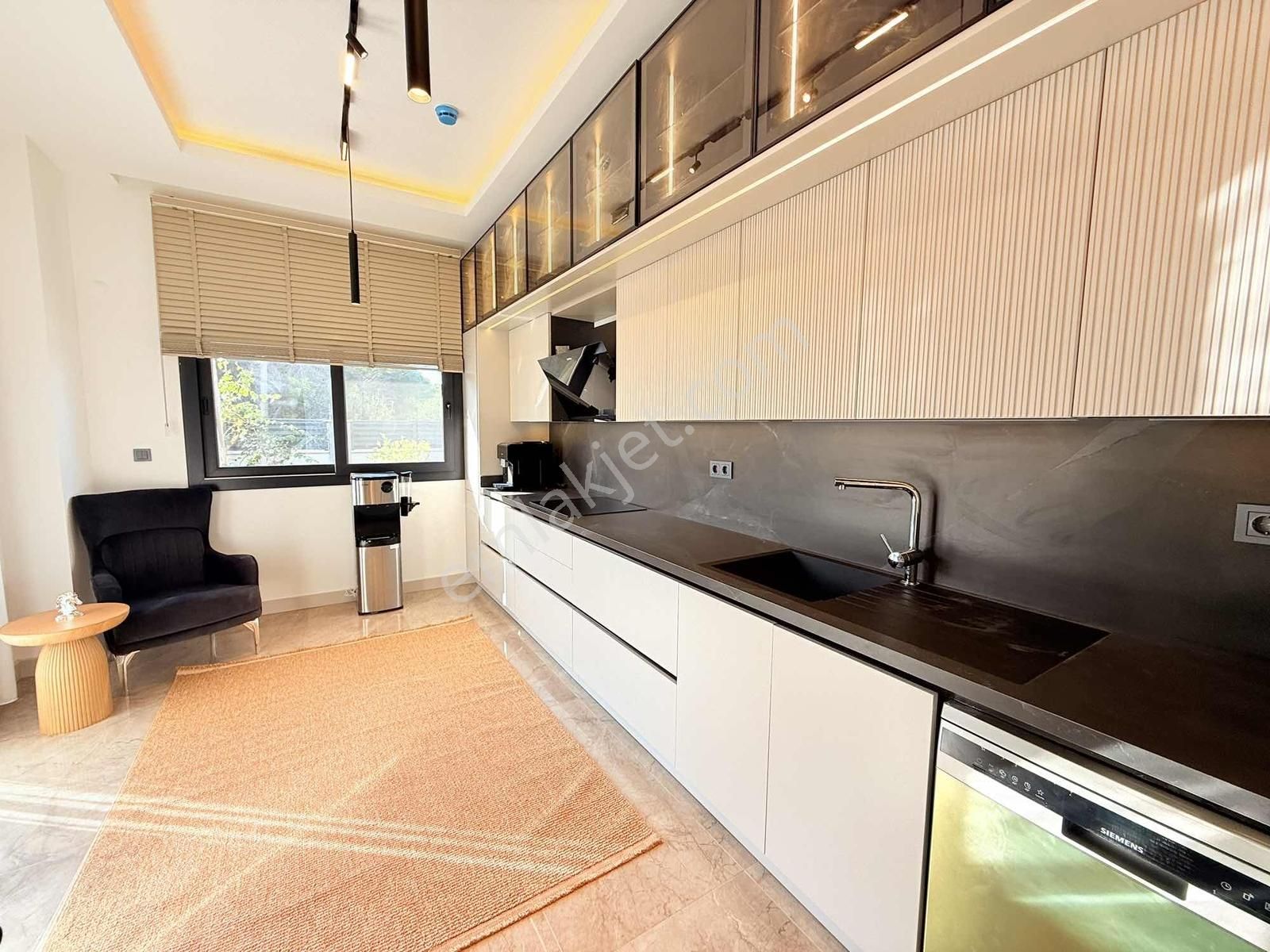 Altınkumda Denize 600 Mt Lüks Eşyalı Villa - Görsel 34