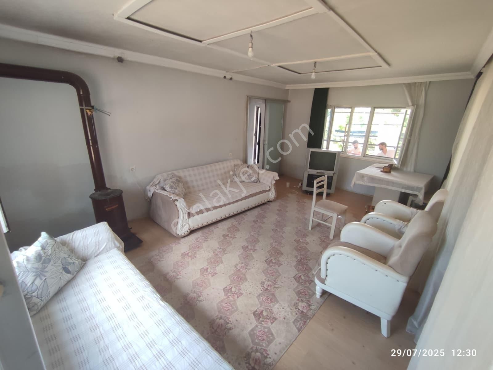 Kirişciler'de 1623m2 İçinde İki Katlı Ev Olan Arsa - Görsel 13