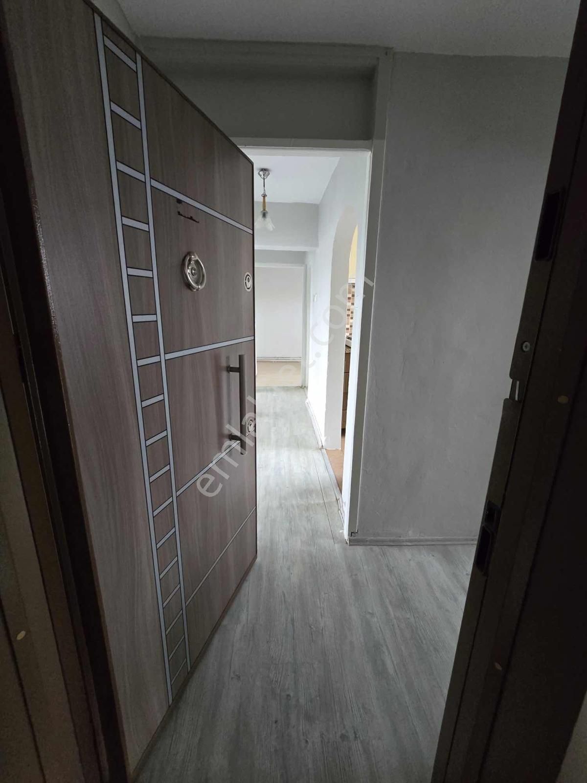 Adapazarı Ozanlar Mahallesinde Satılık 2+1 Daire - Görsel 4