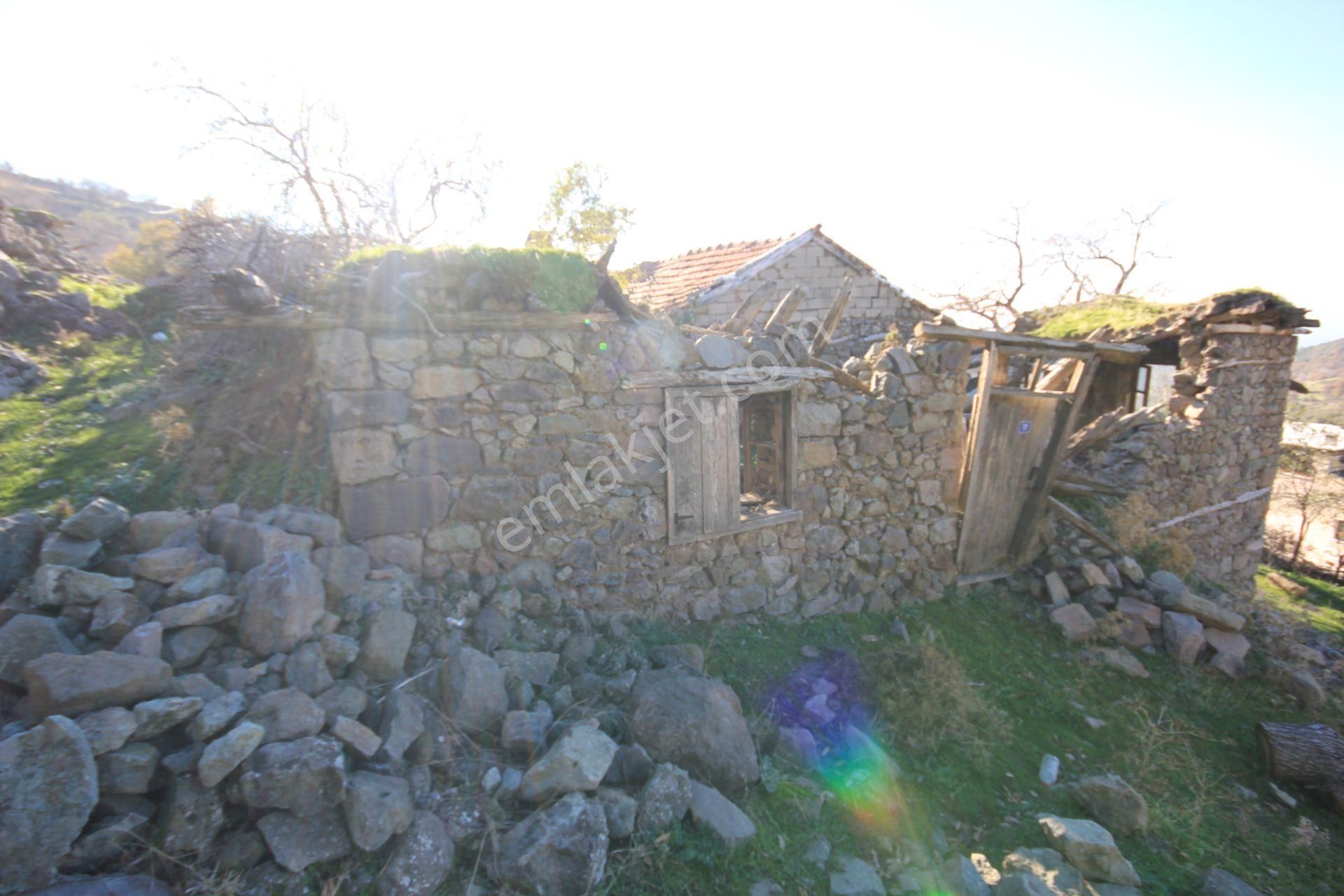 Aktif'ten Burhaniye Kuyucak Köyünde Kaçırılmayacak Satılık Taş Ev - Görsel 13