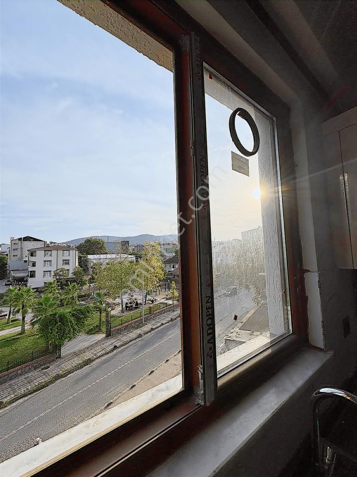 Sultanbeyli Turgut Reis Yeni Bina 2+1 Daire - Görsel 11