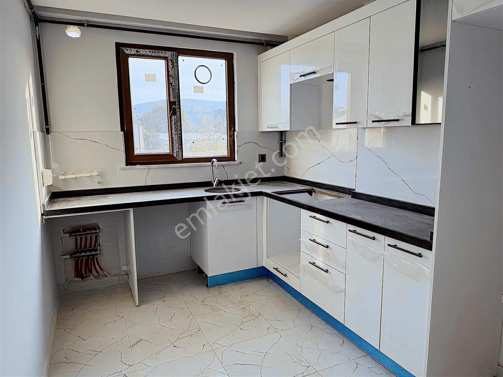 Sultanbeyli Turgut Reis Yeni Bina 2+1 Daire - Görsel 15