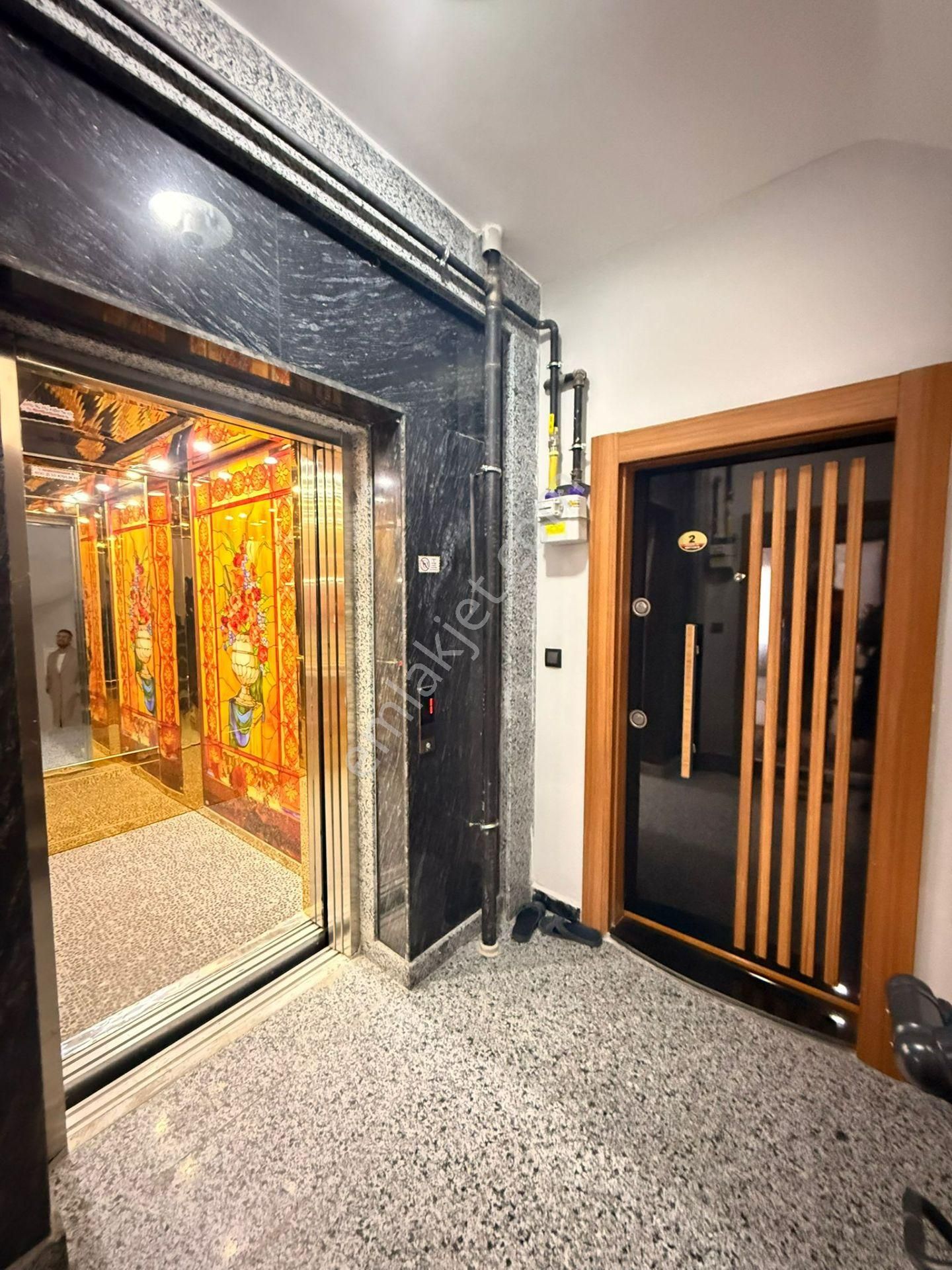 Meydan Kavağı Mah.fuull Krediye Açık Doğalgazlı 2+1 100m2 Daire - Görsel 14